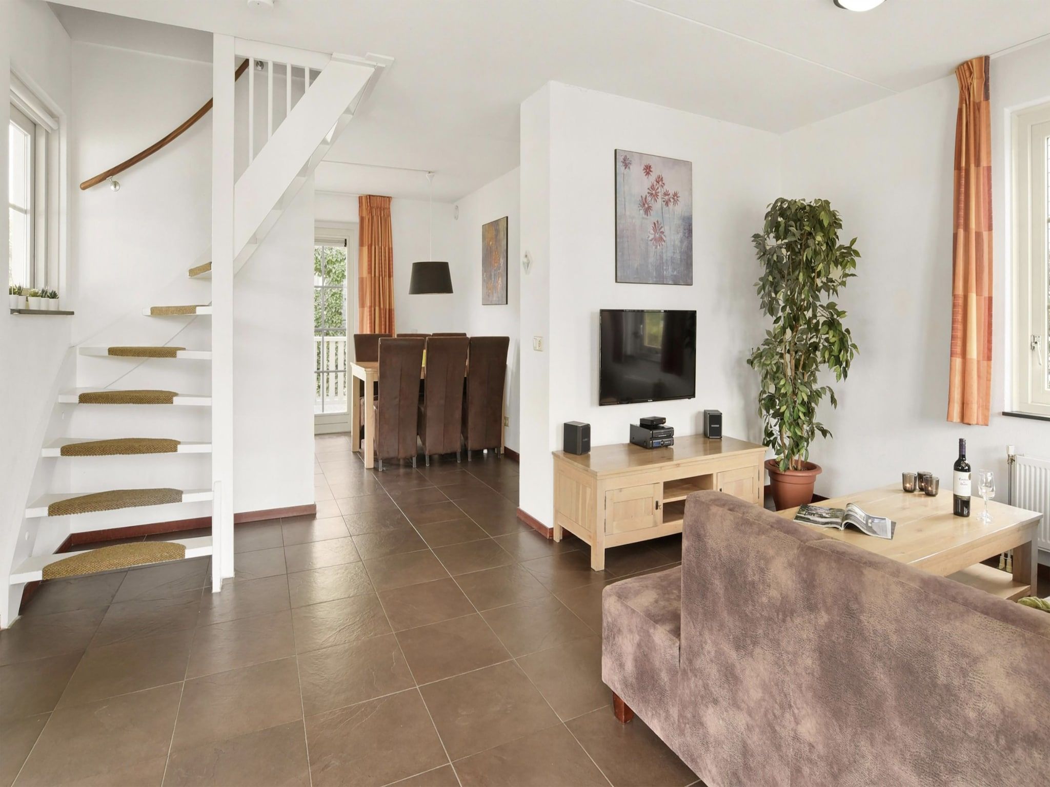 De woonkamer van Standaard 211 in Simonshaven