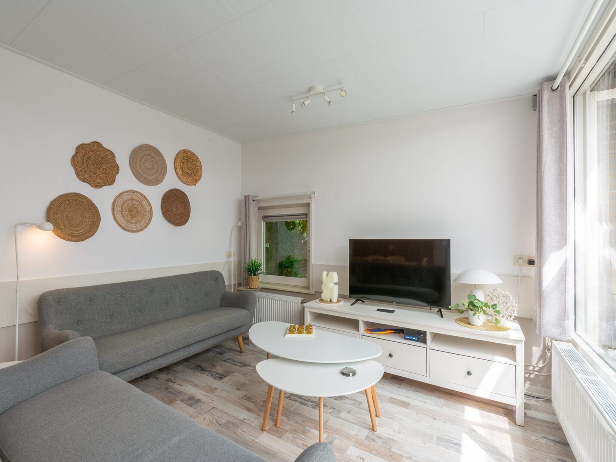 De woonkamer van Duinland 188 in Sint Maartenszee