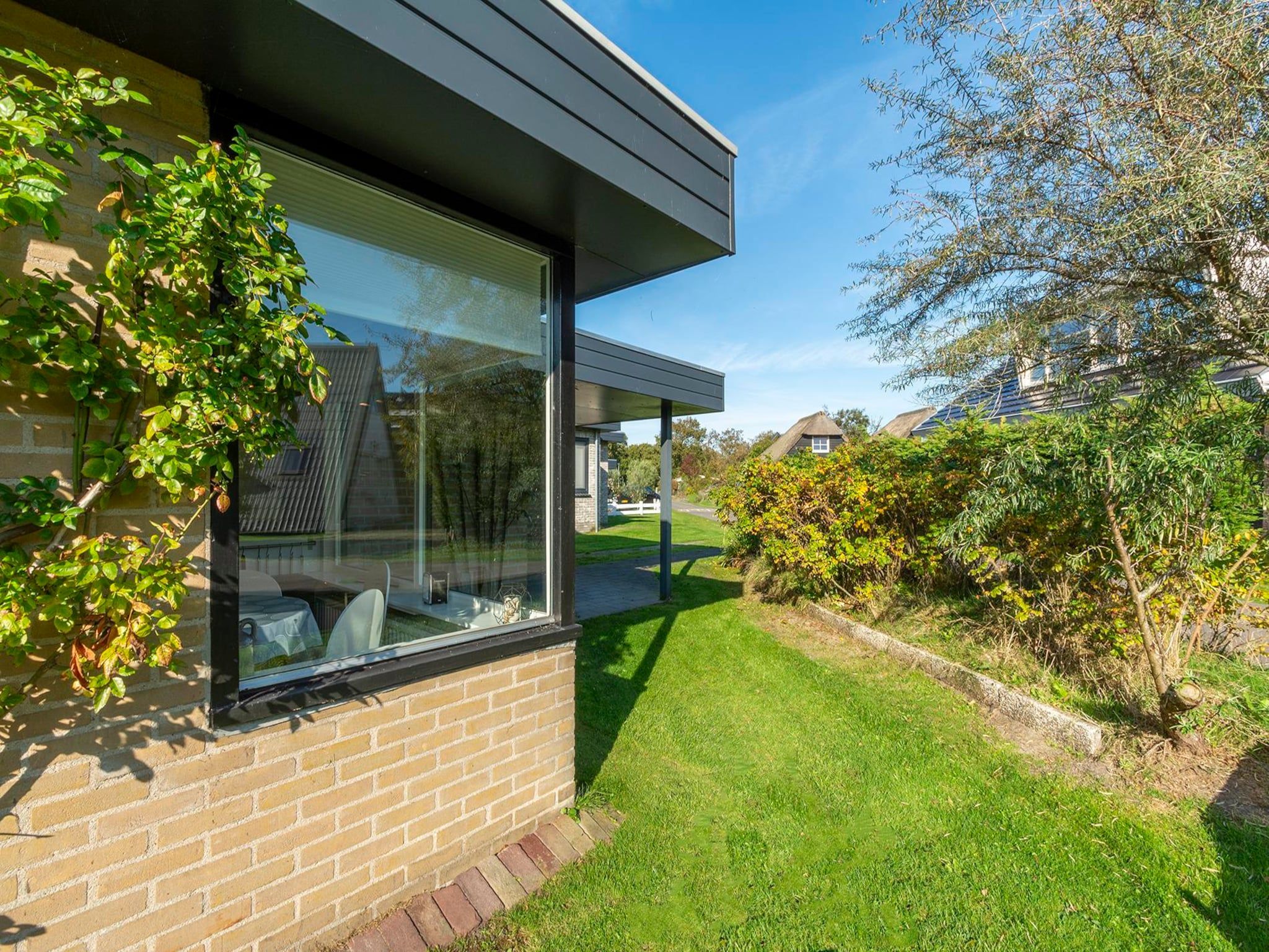 Het terras van Duinland 21 in Sint Maartenszee