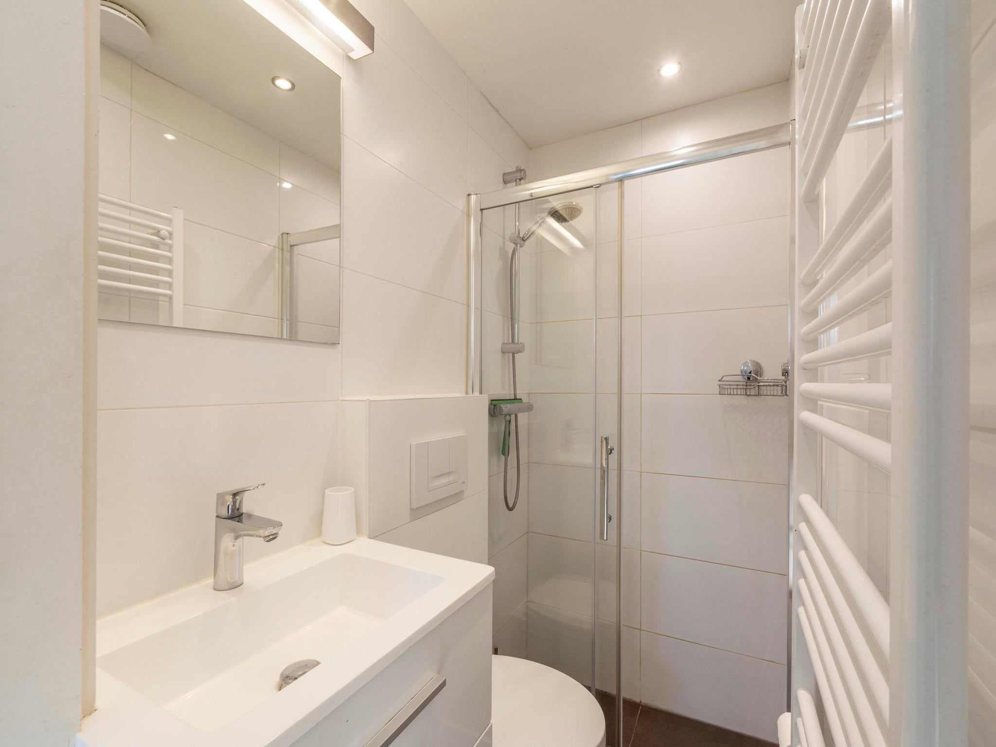 De badkamer van Duinland 21 in Sint Maartenszee