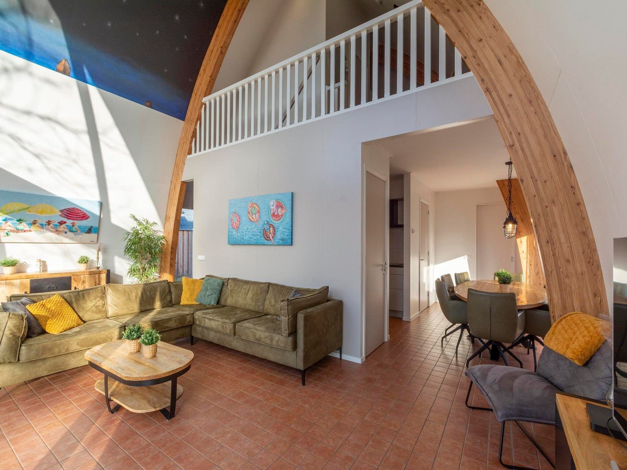 De woonkamer van Lazy Daisy in Groote Keeten