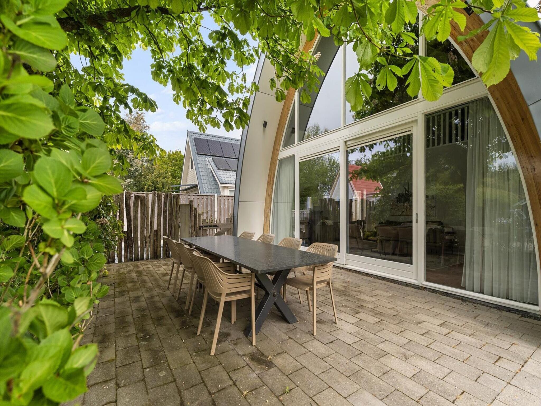 Het terras van Lazy Daisy in Groote Keeten