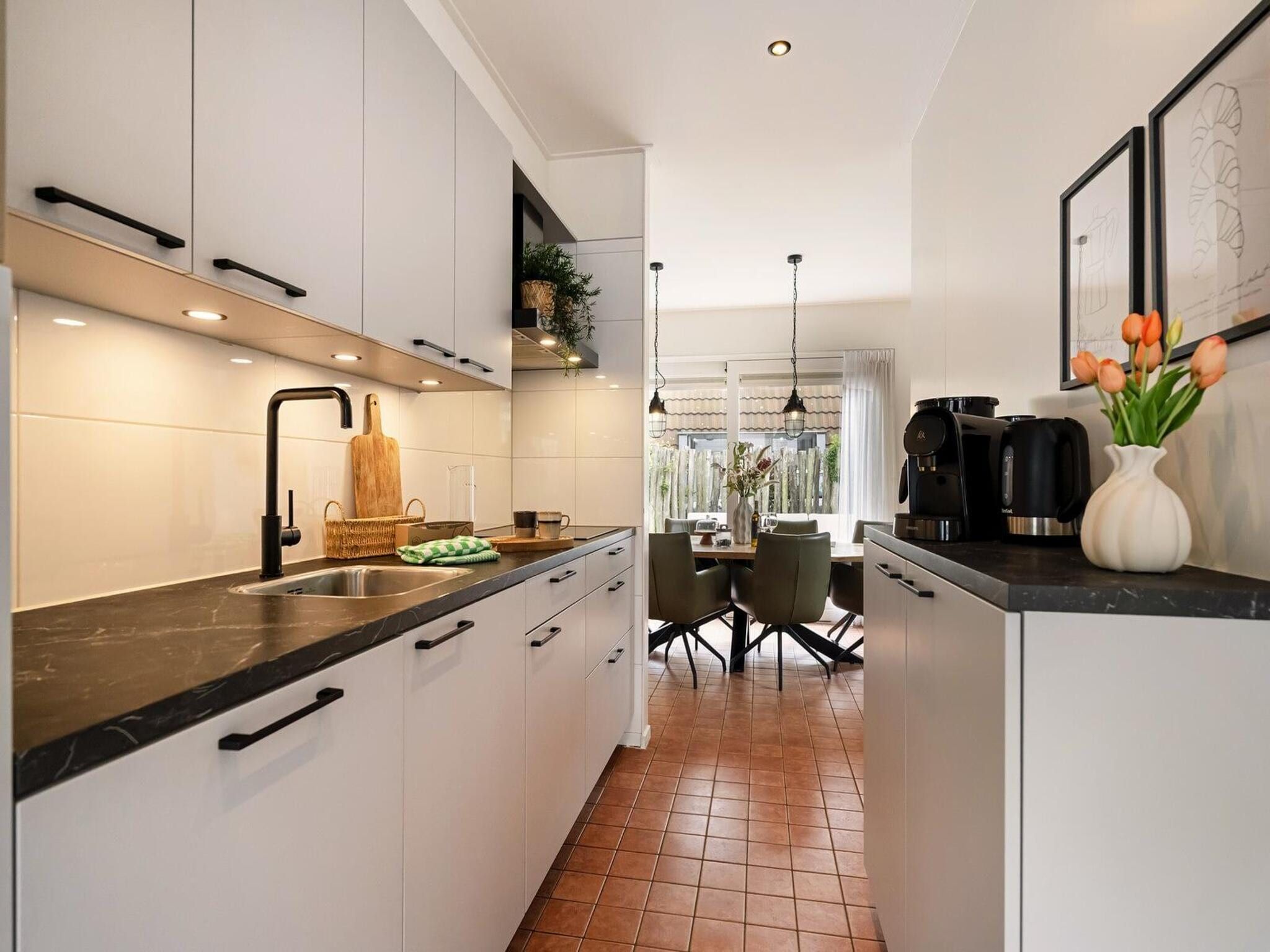 De keuken van Lazy Daisy in Groote Keeten