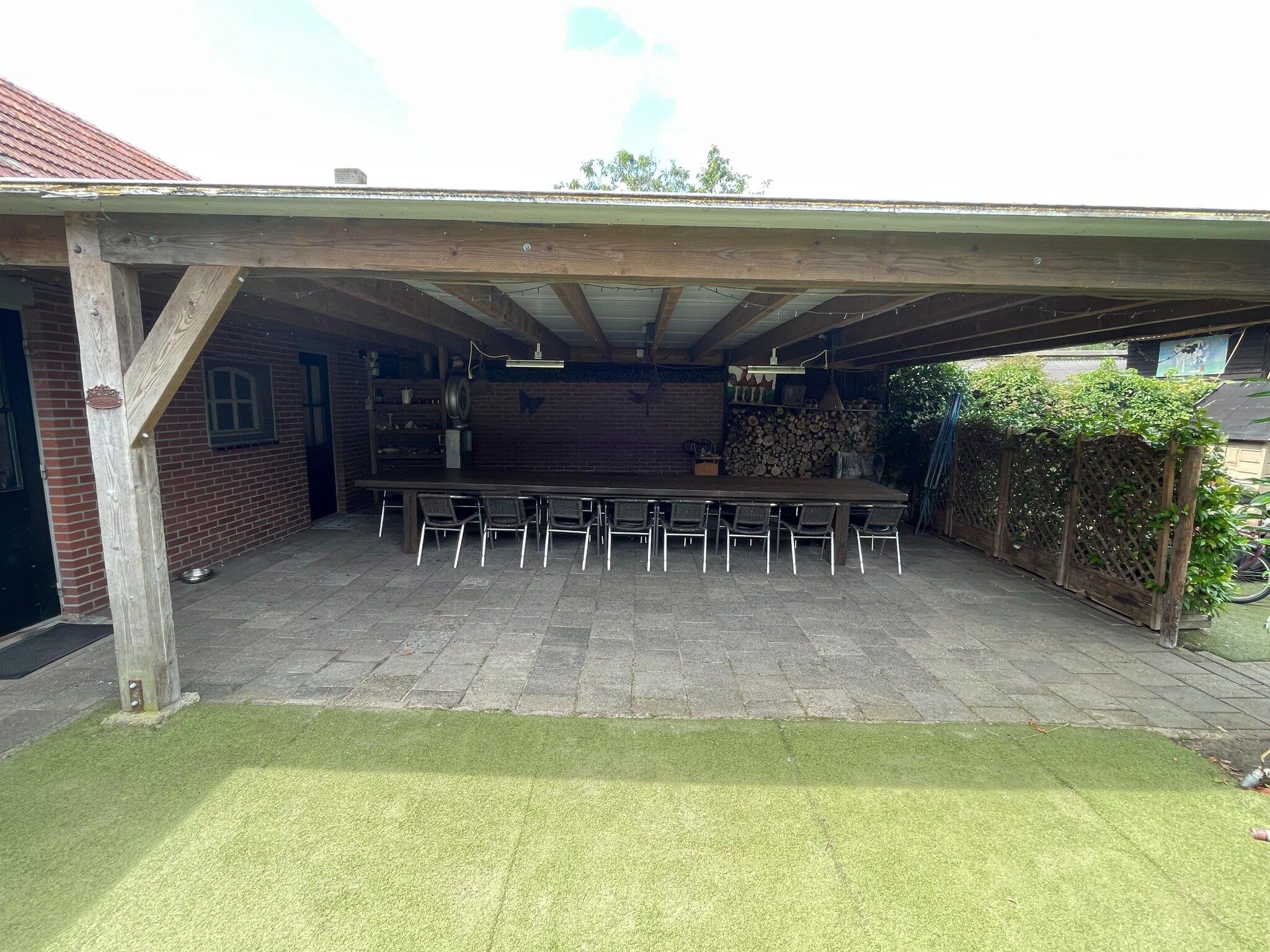 Het terras van Wijsthoeve in Uden