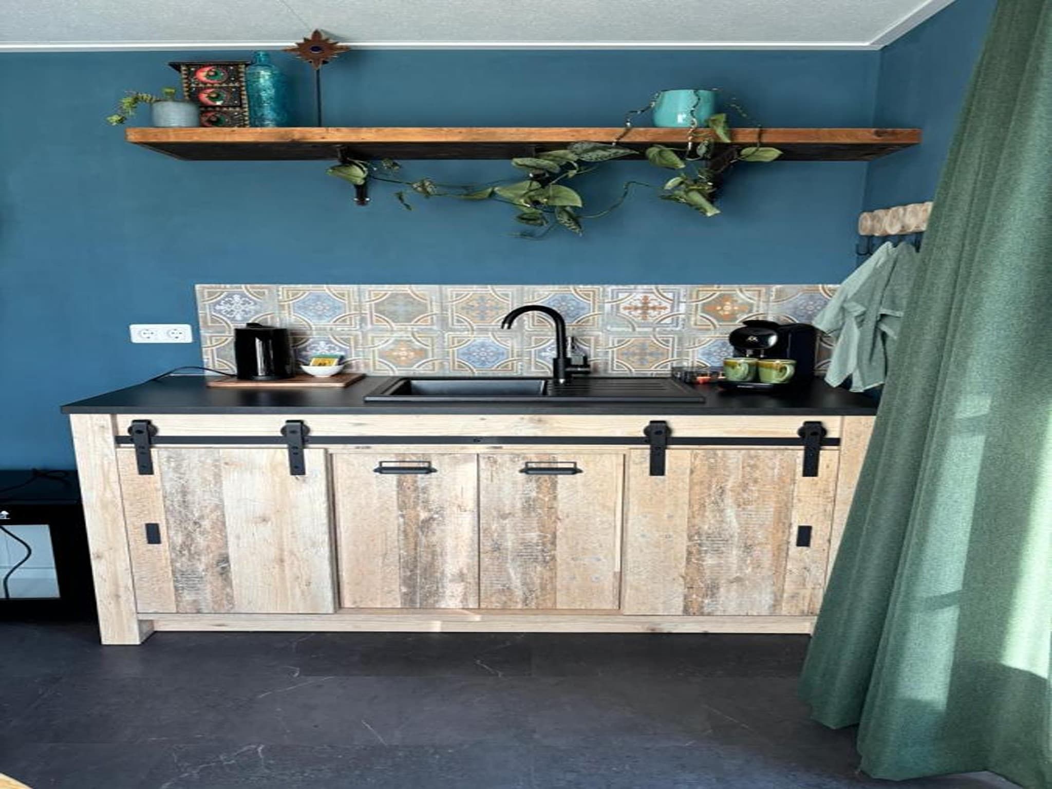 De keuken van B&B de Gouwe Tijd in Noordgouwe
