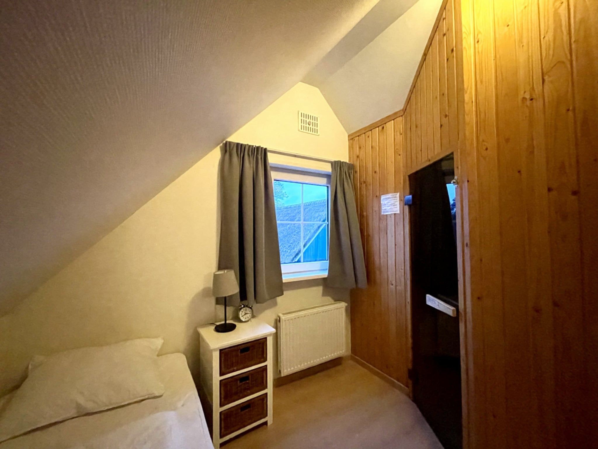 Een slaapkamer van Anzelhoef XL 19 in Sint Maartenszee