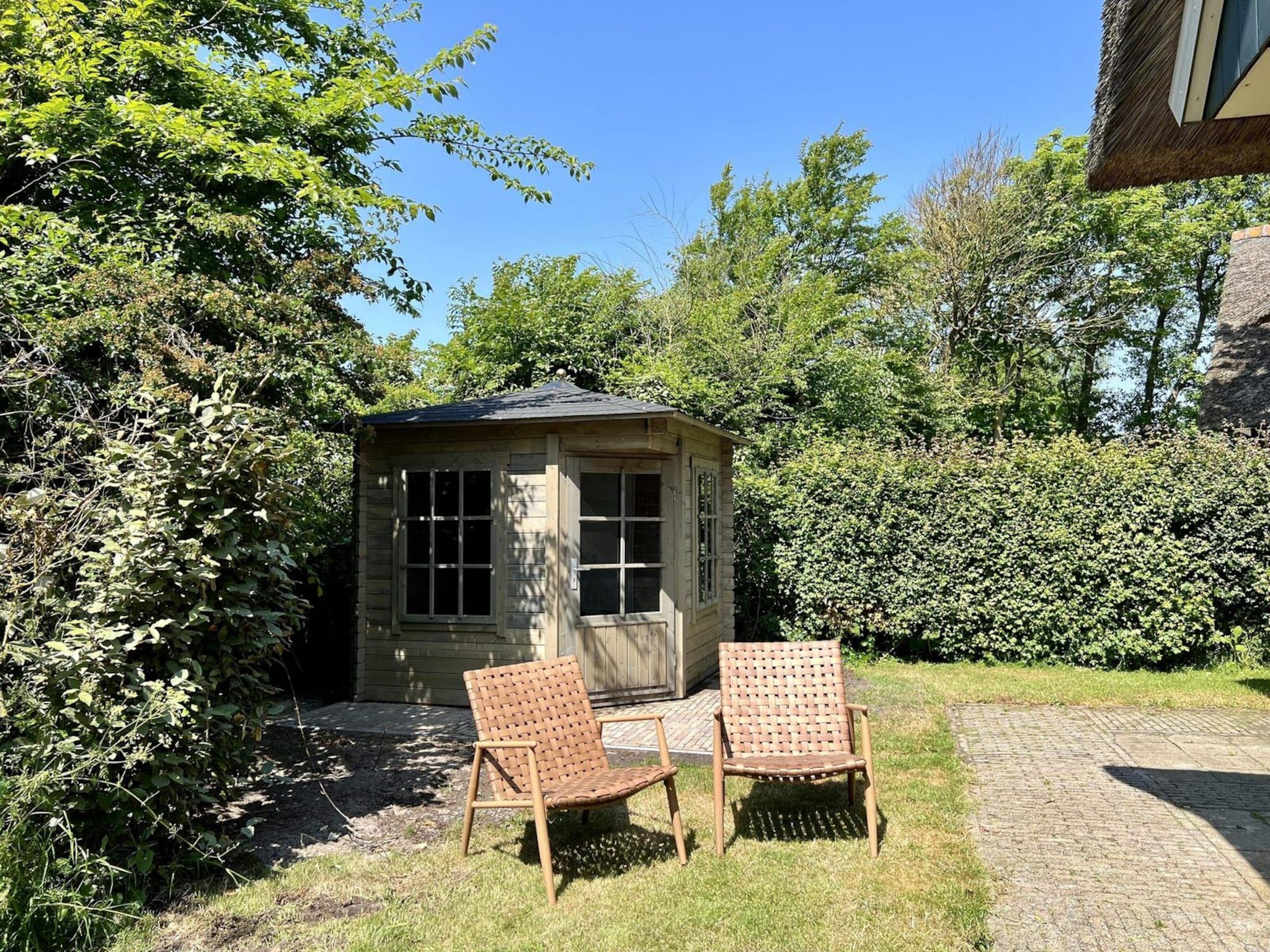 De tuin van Anzelhoef 26 in Sint Maartenszee