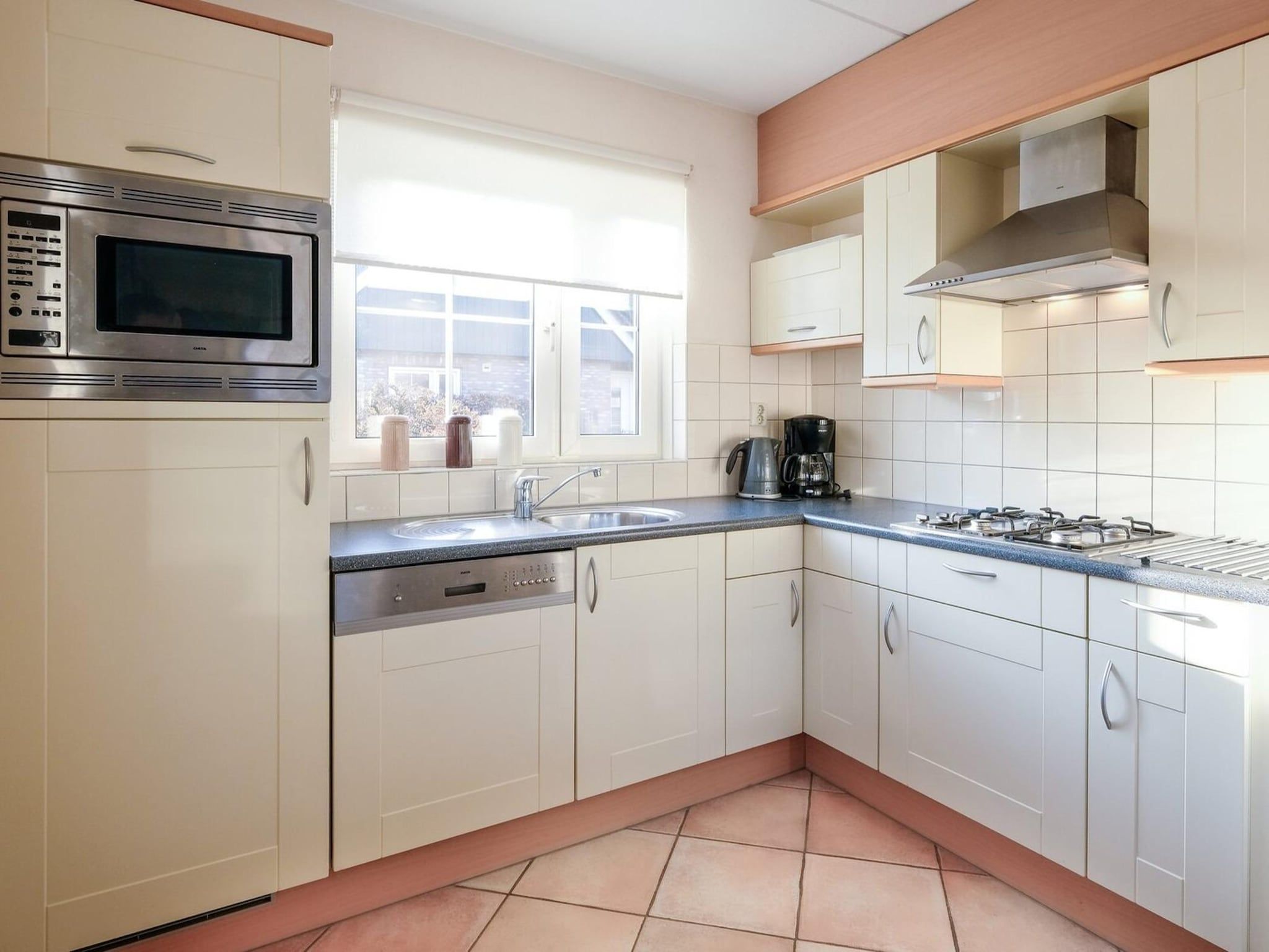 De keuken van Anzelhoef 31 in Sint Maartenszee