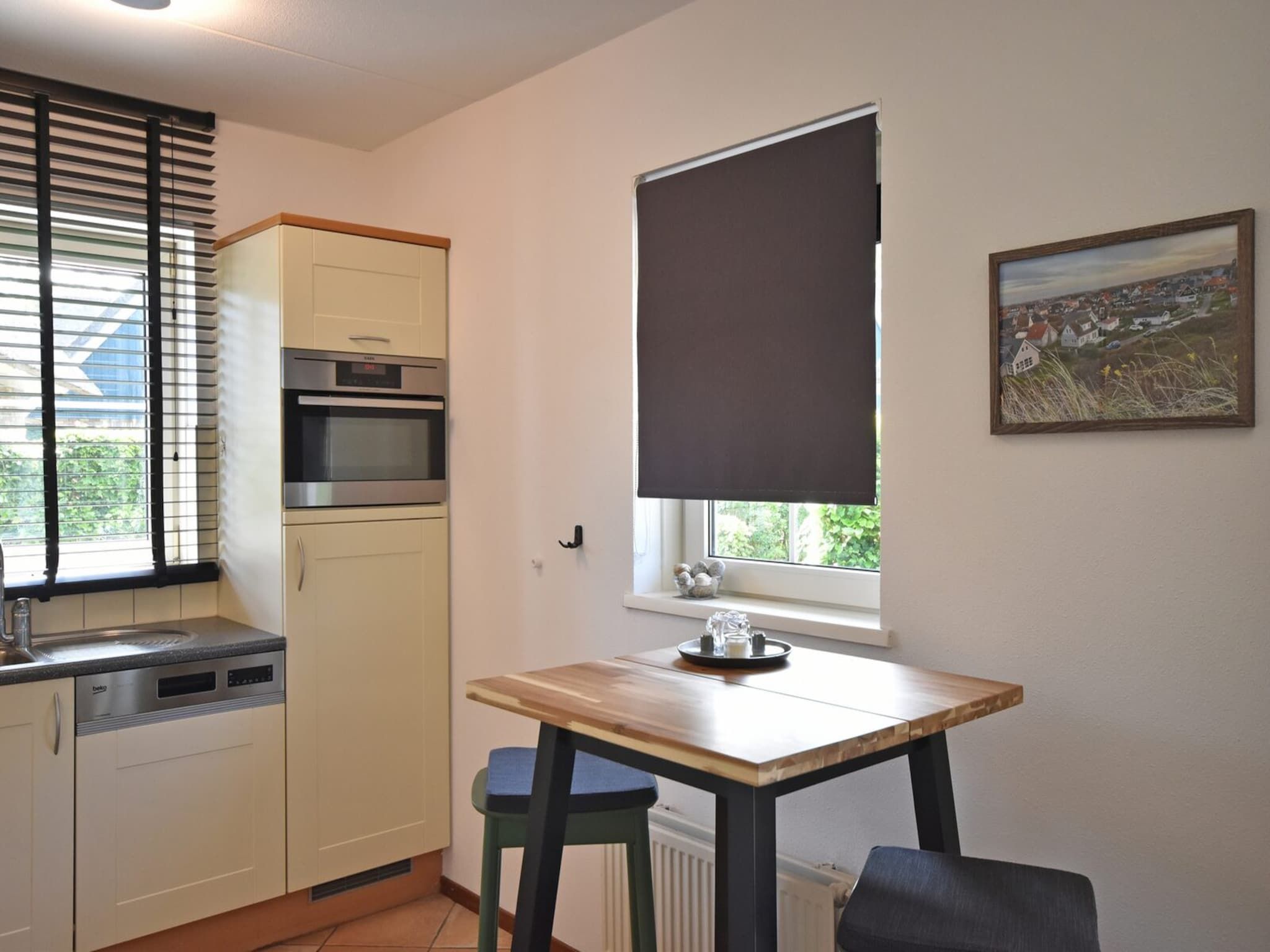 De woonkamer van Anzelhoef 11 in Sint Maartenszee