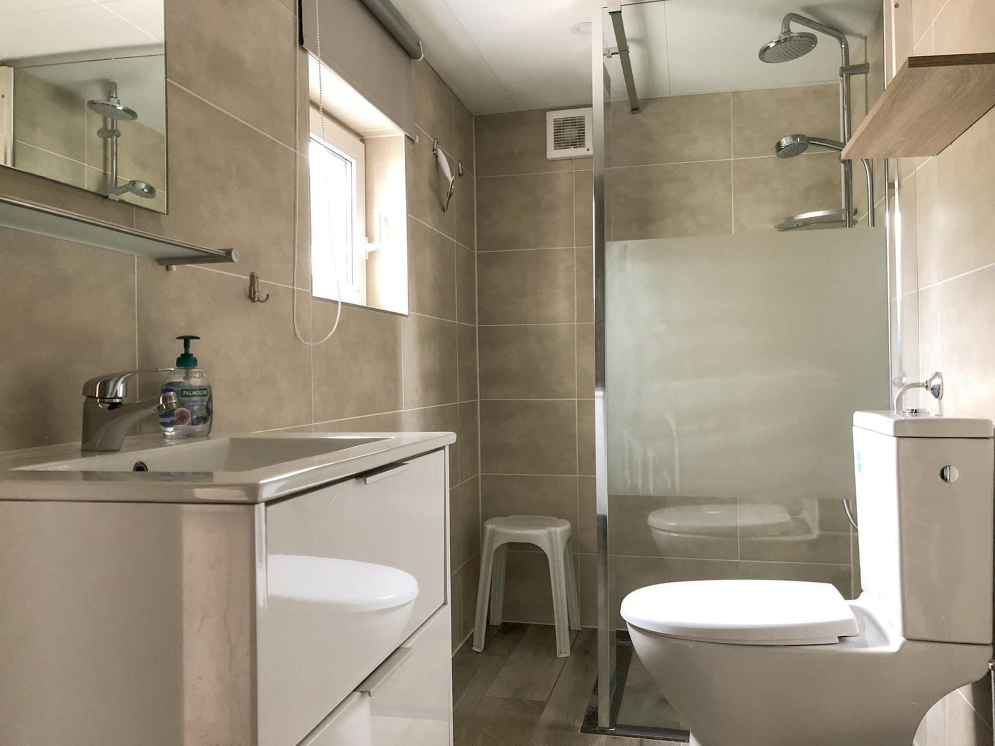 De badkamer van Belkmerduinen 05 in Sint Maartenszee