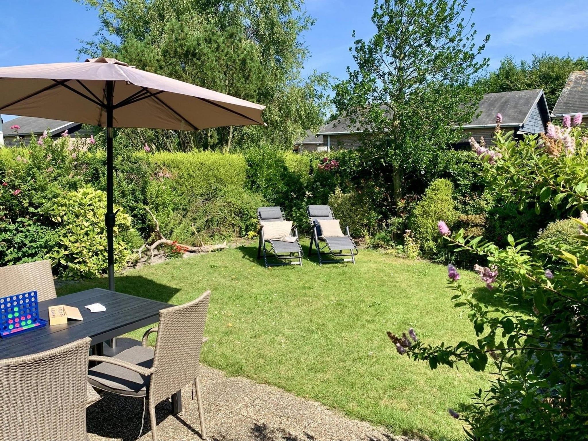 De tuin van Boerenslag 23 in Sint Maartenszee