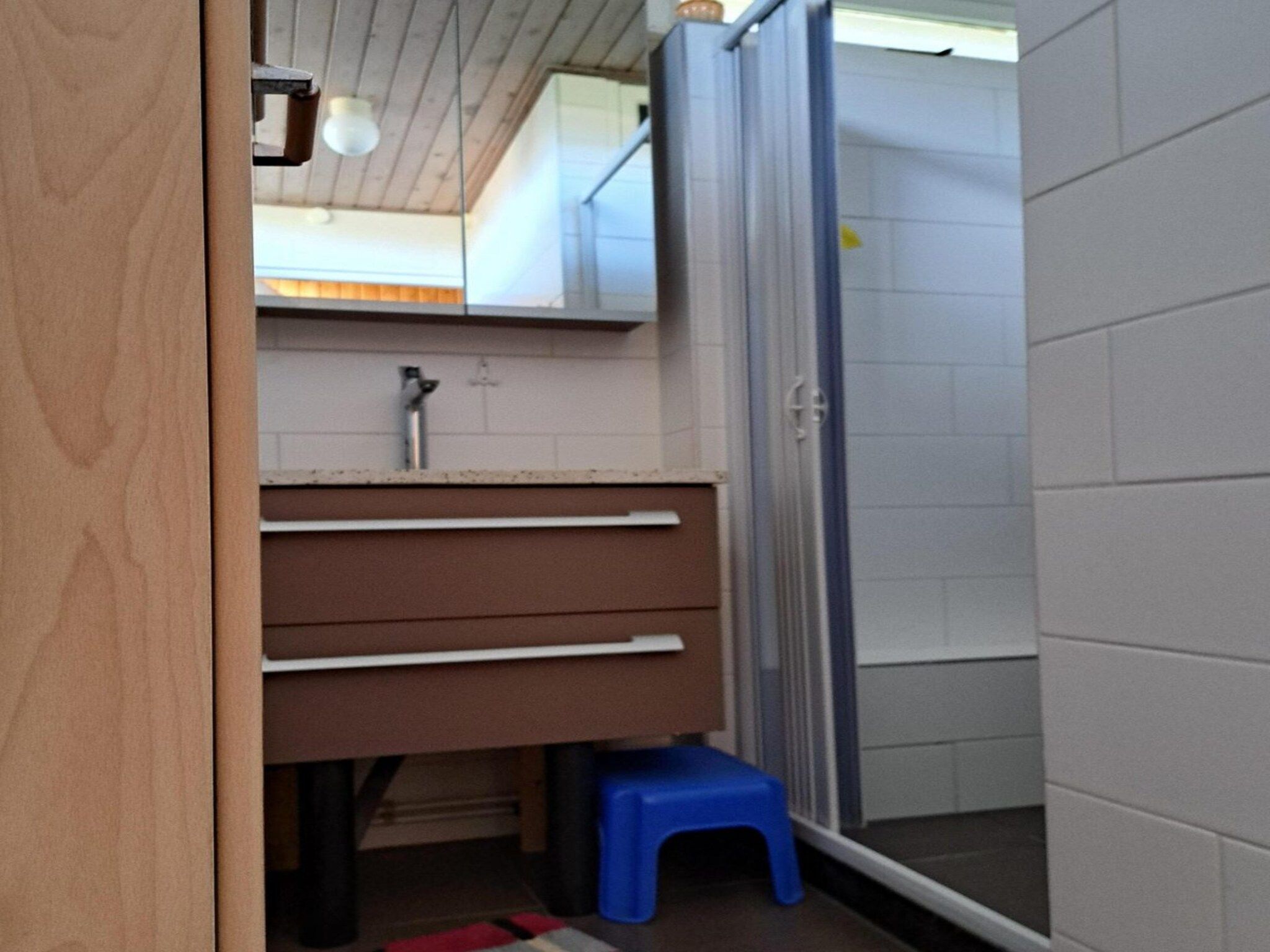 De badkamer van Eureka 9 in Sint Maartenszee