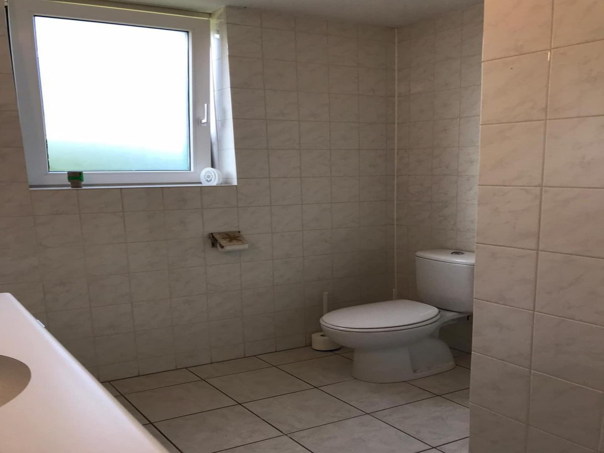 De badkamer van Bohemien 27 in Sint Maartenszee