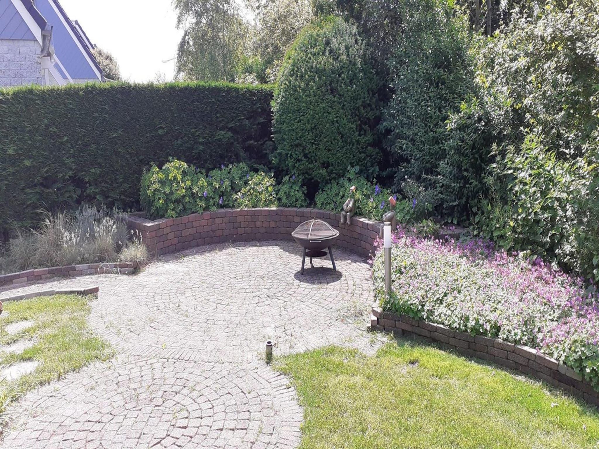 De tuin van Bohemien 27 in Sint Maartenszee