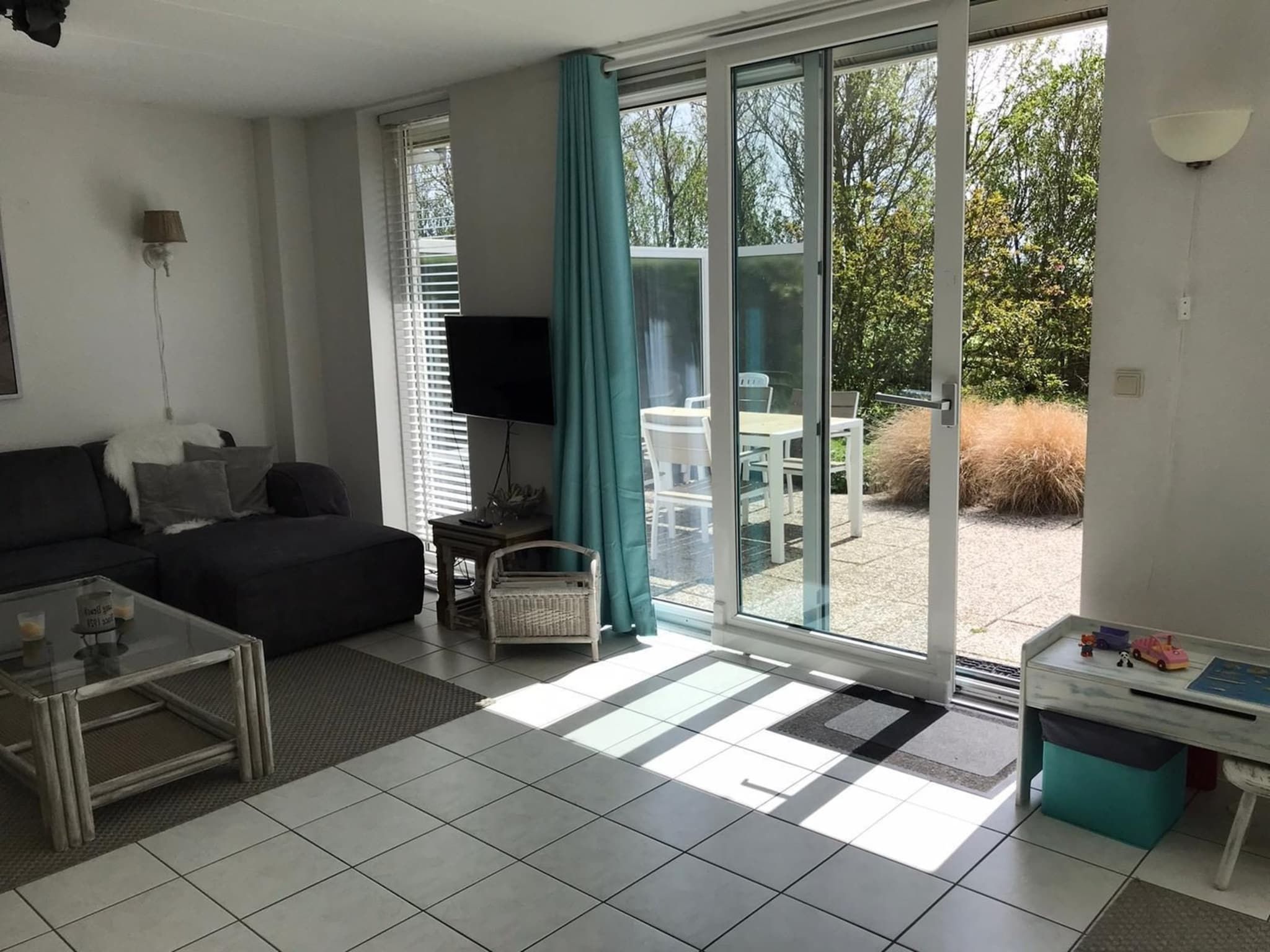 De woonkamer van Bohemien 27 in Sint Maartenszee