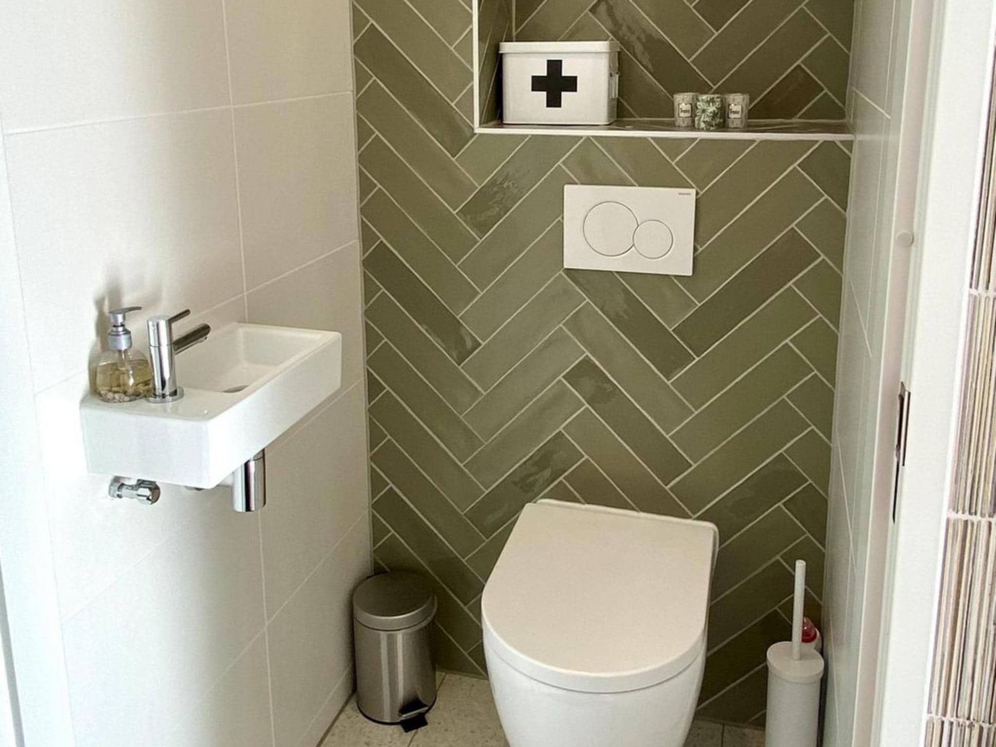 De badkamer van De Wielen 72 in Sint Maarten