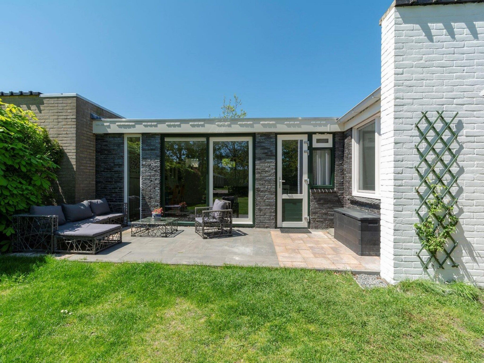 De buitenkant van Duinland 248 in Sint Maartenszee