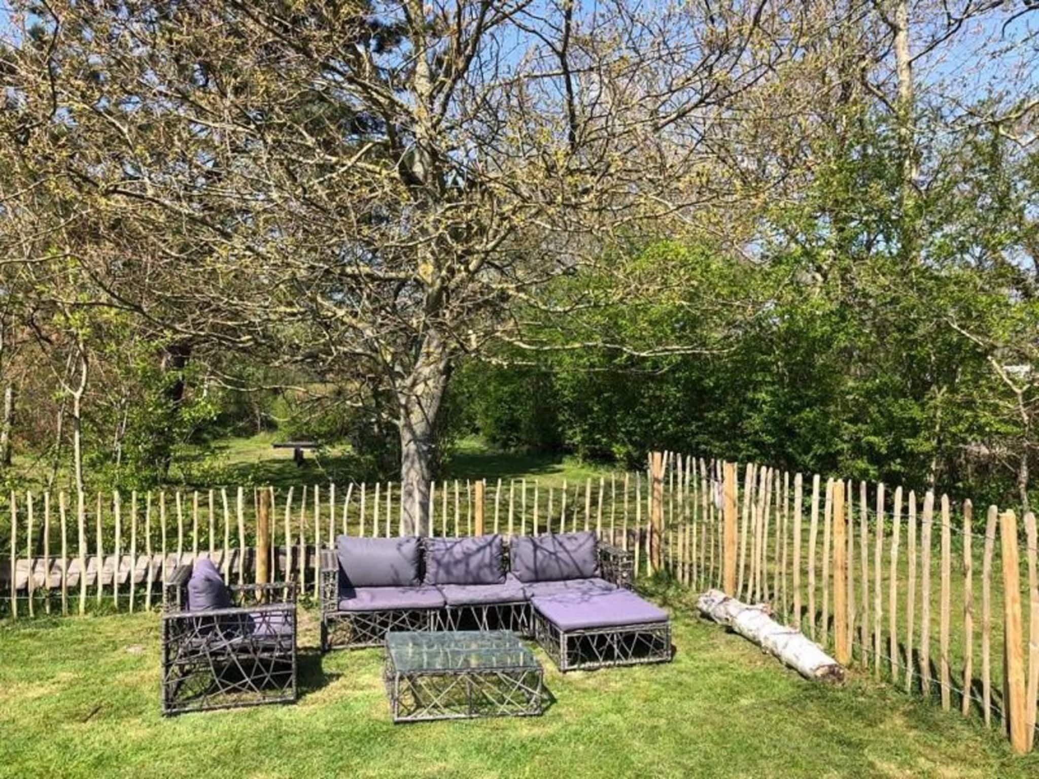 De tuin van Duinland 248 in Sint Maartenszee