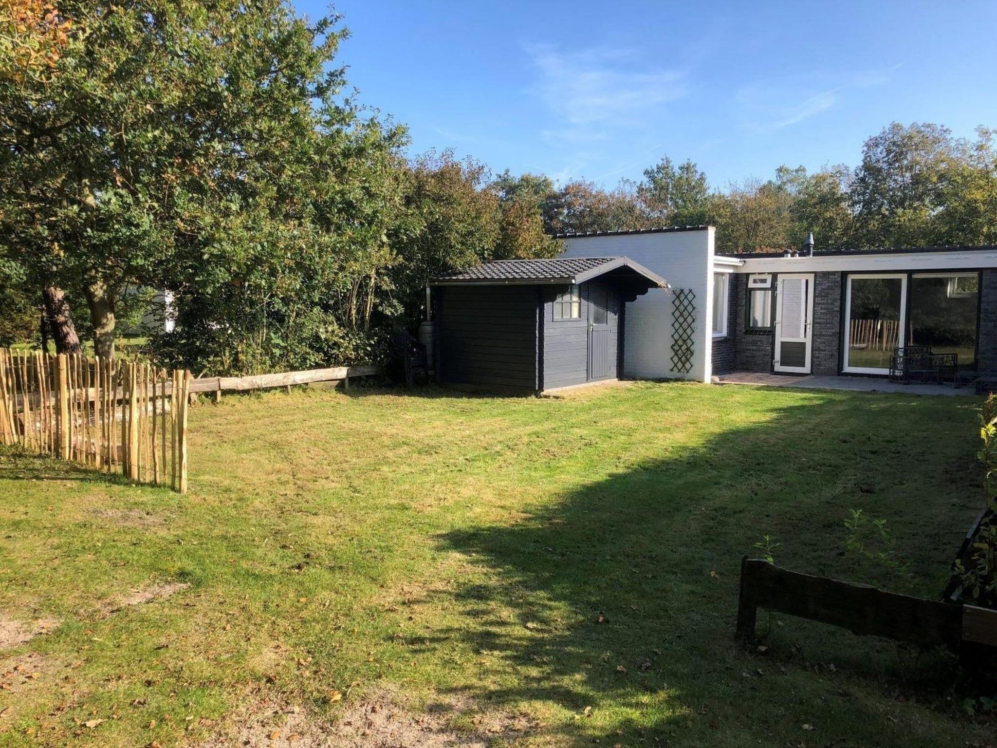 De buitenkant van Duinland 248 in Sint Maartenszee