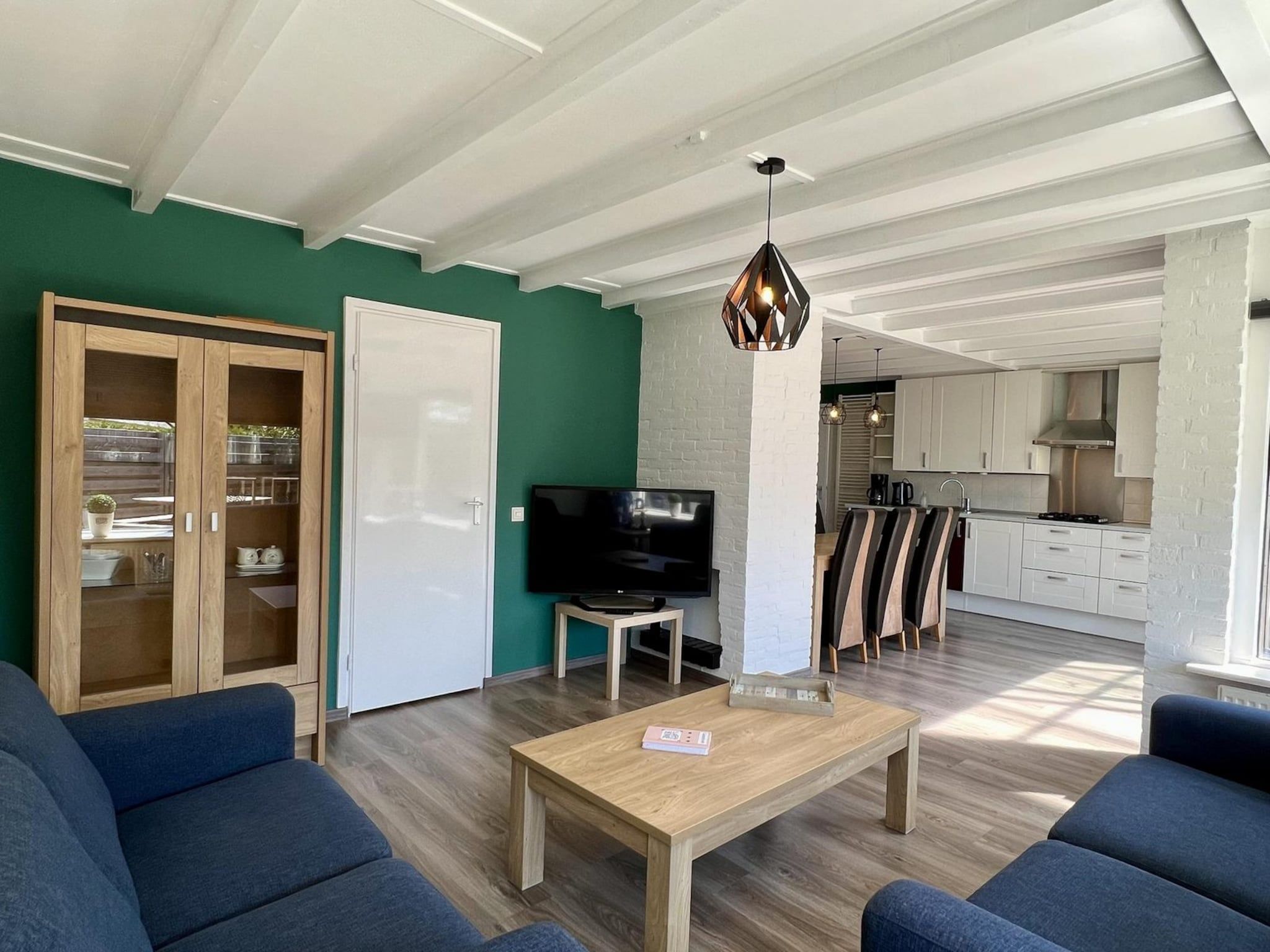 De woonkamer van De Schelp 21 in Sint Maartenszee