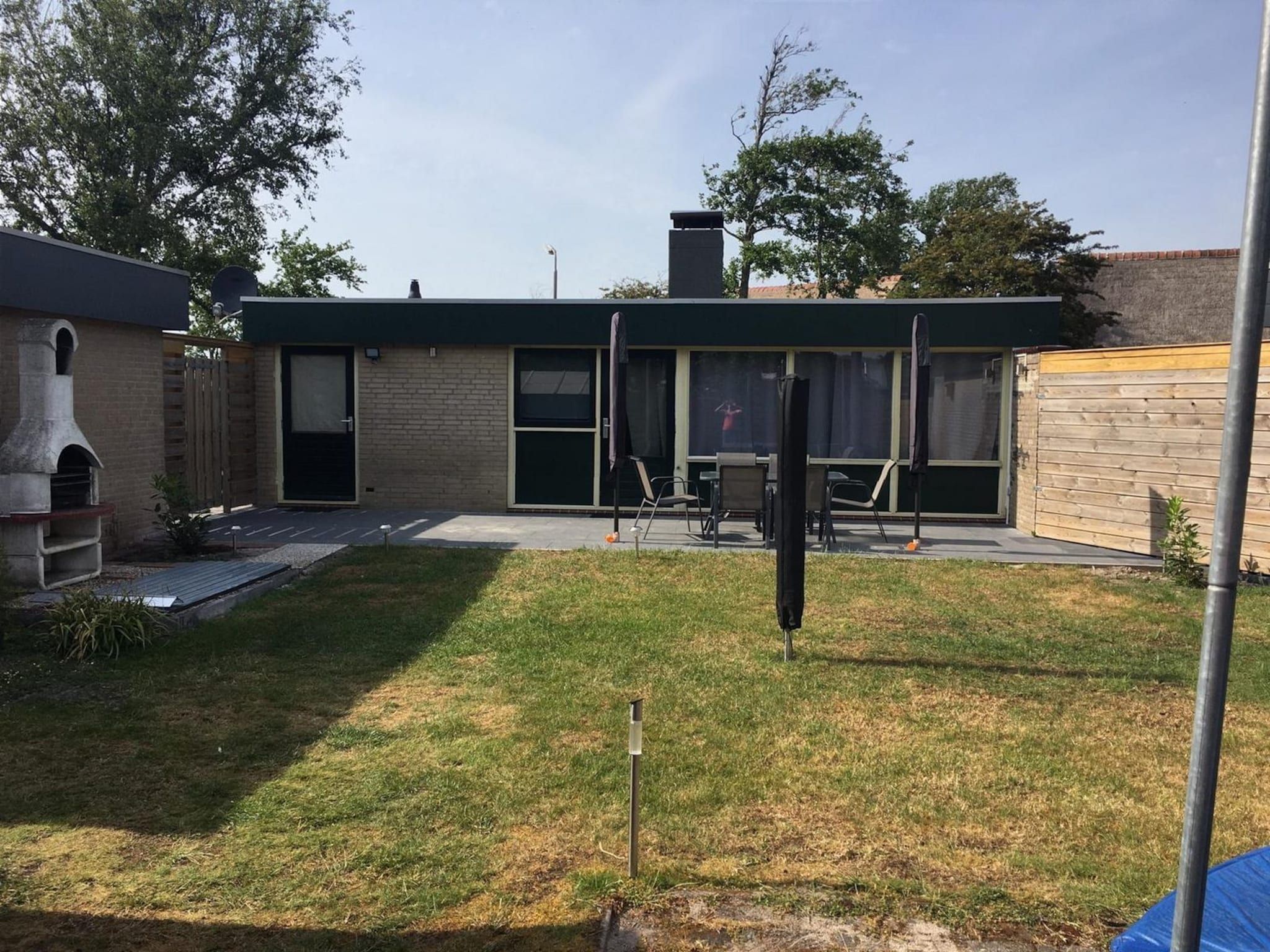 De buitenkant van De Schelp 24 in Sint Maartenszee