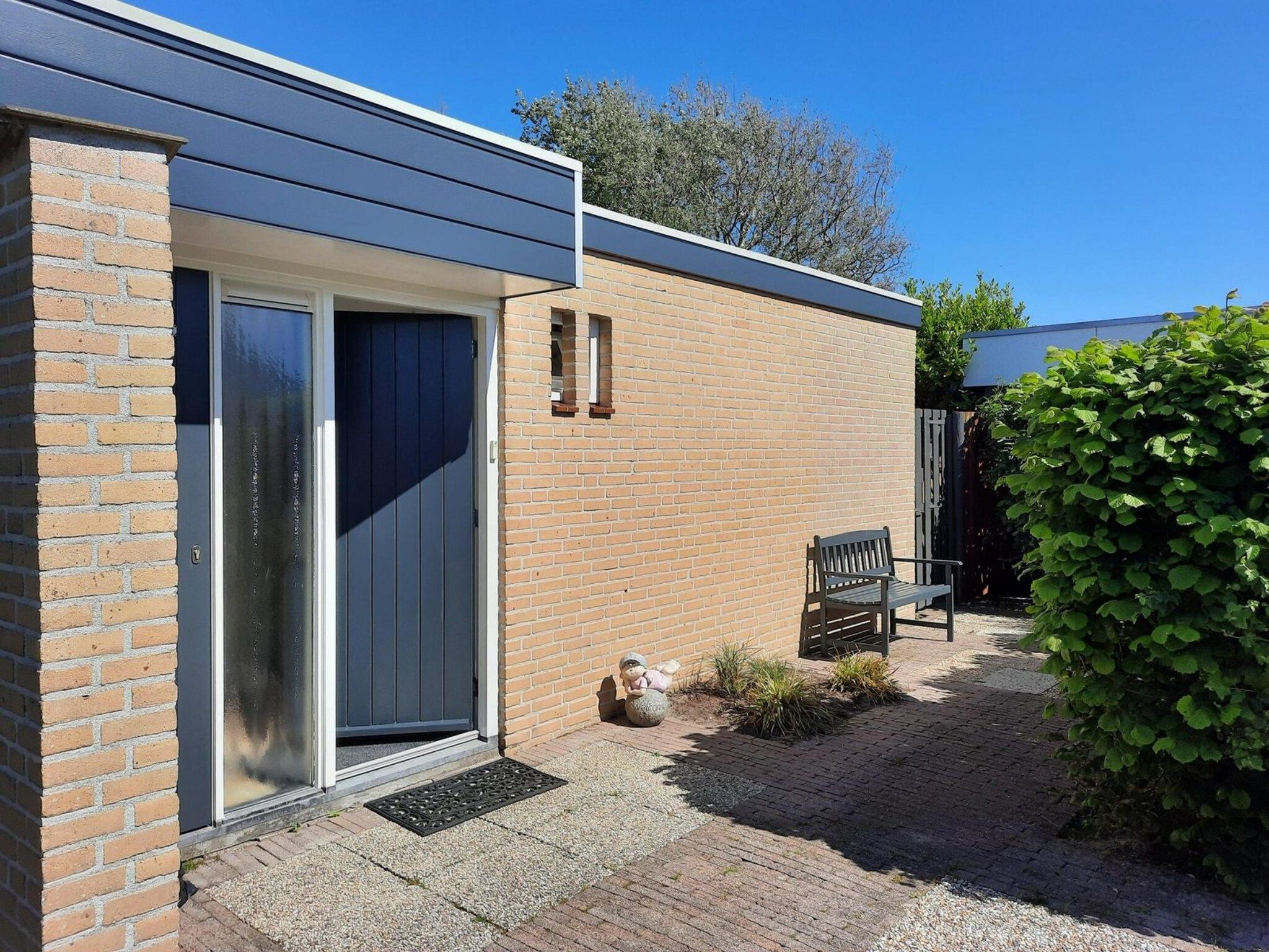 De buitenkant van De Schelp 26 in Sint Maartenszee