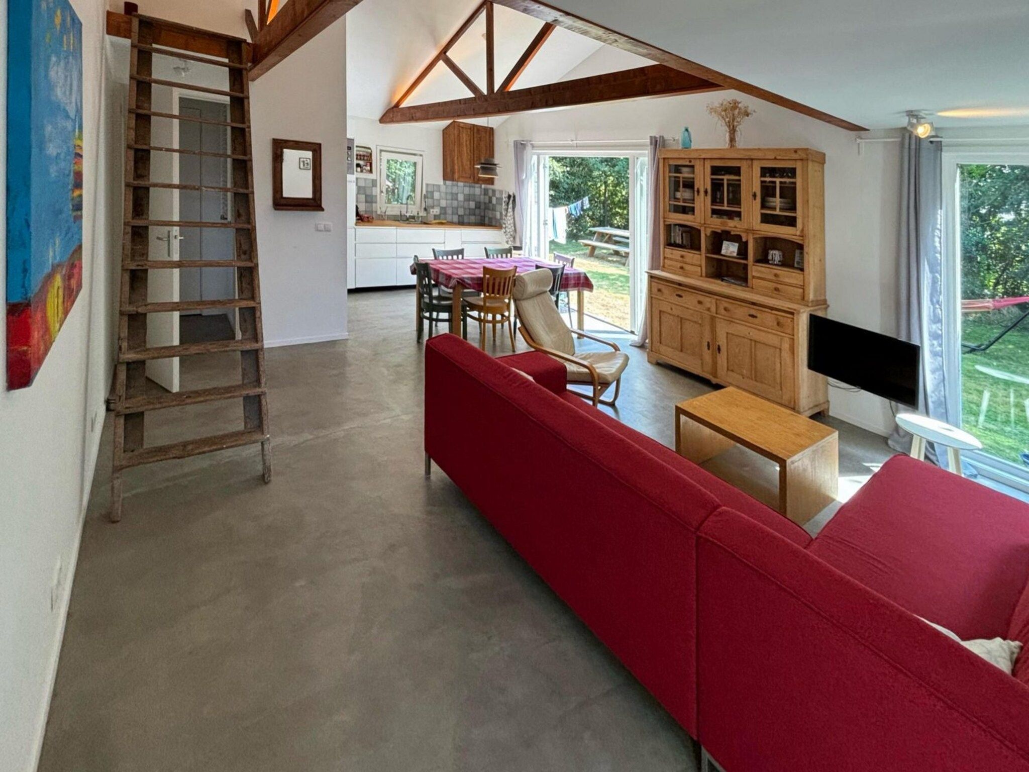 De woonkamer van Eb en Vloed 45 in Sint Maartenszee