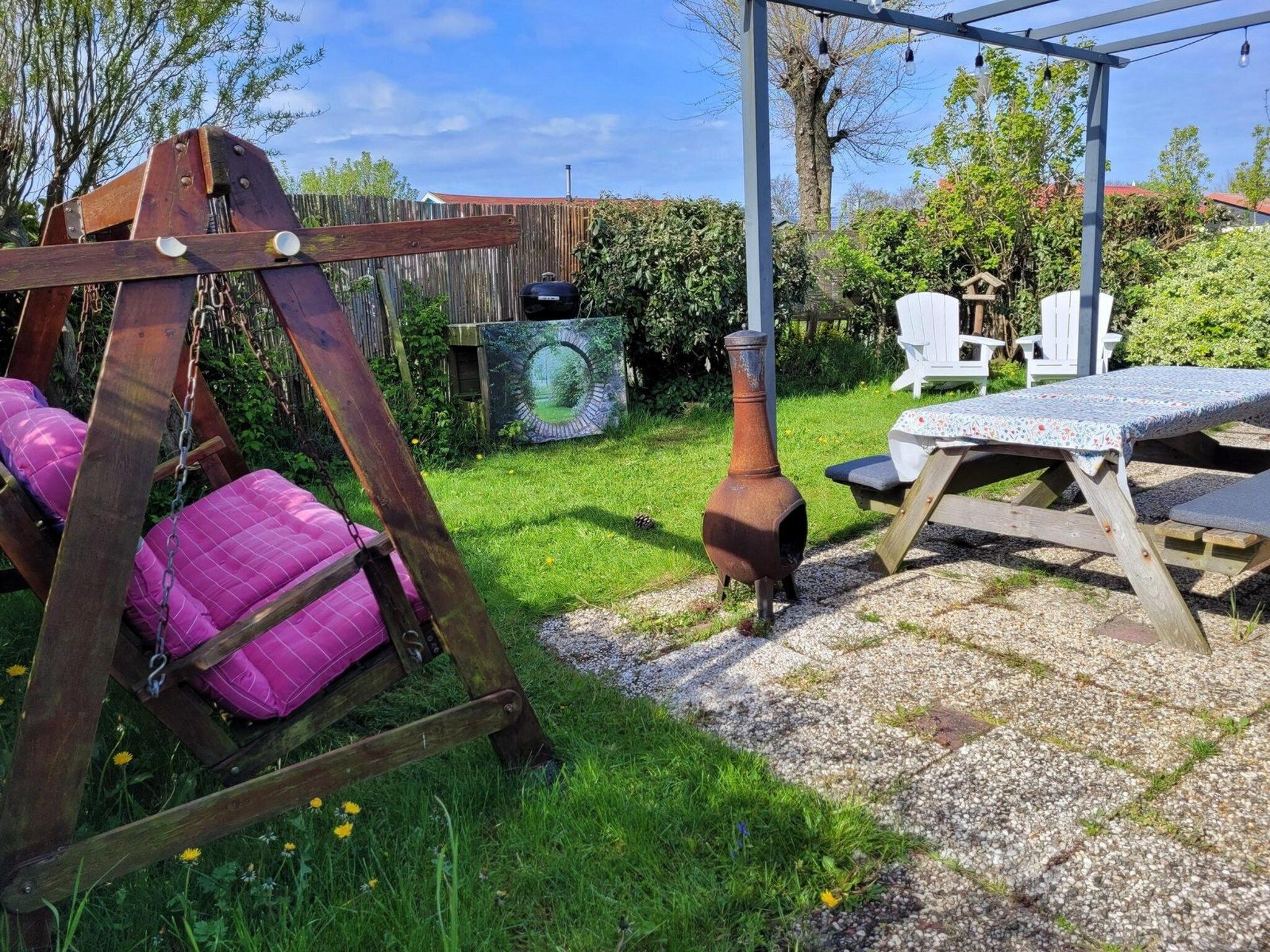 De tuin van Eb en Vloed 53 in Sint Maartenszee