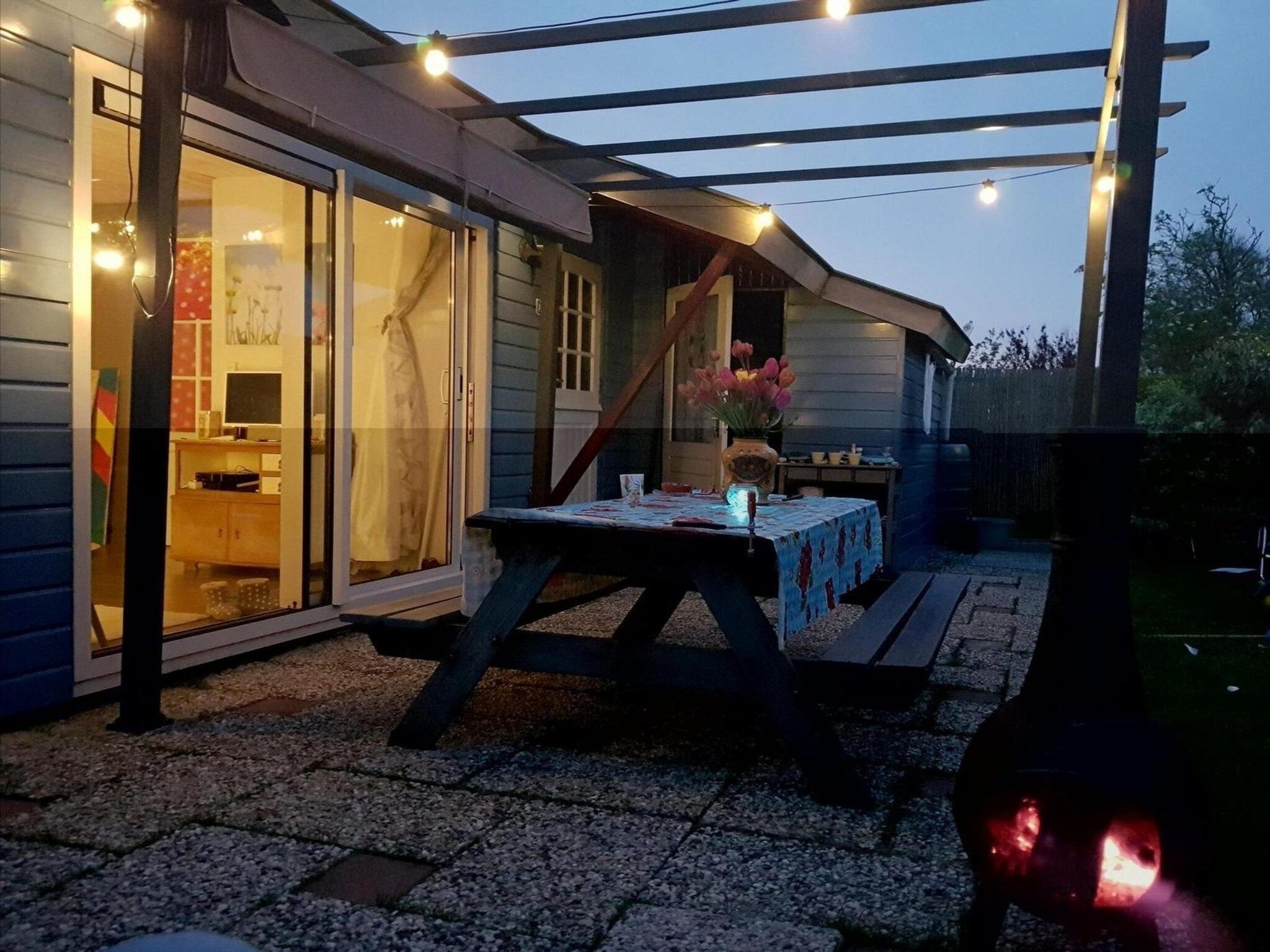 Het terras van Eb en Vloed 53 in Sint Maartenszee