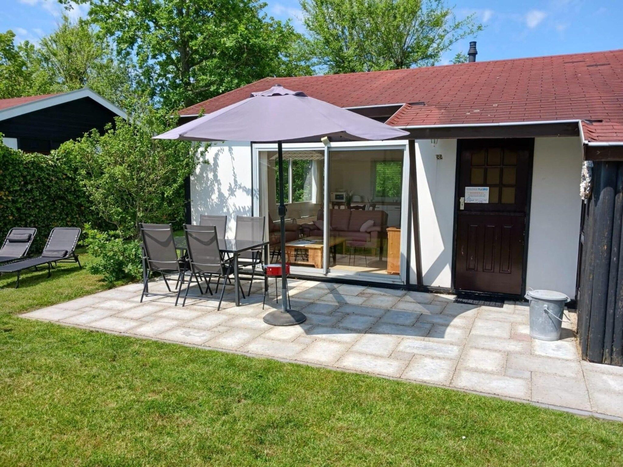 De buitenkant van Eb en Vloed 55 in Sint Maartenszee