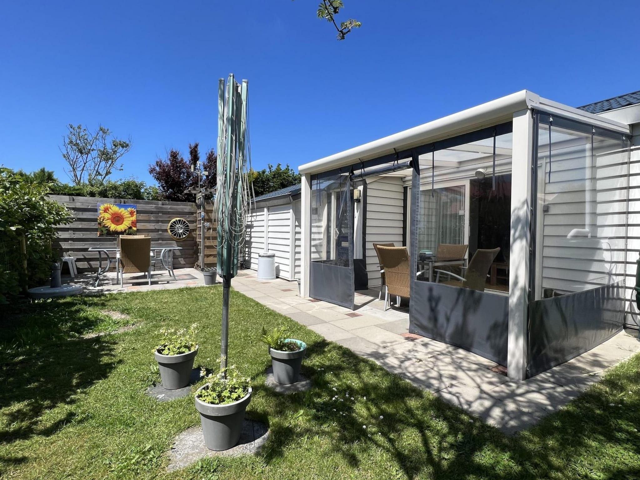 De tuin van Eb en Vloed 58 in Sint Maartenszee