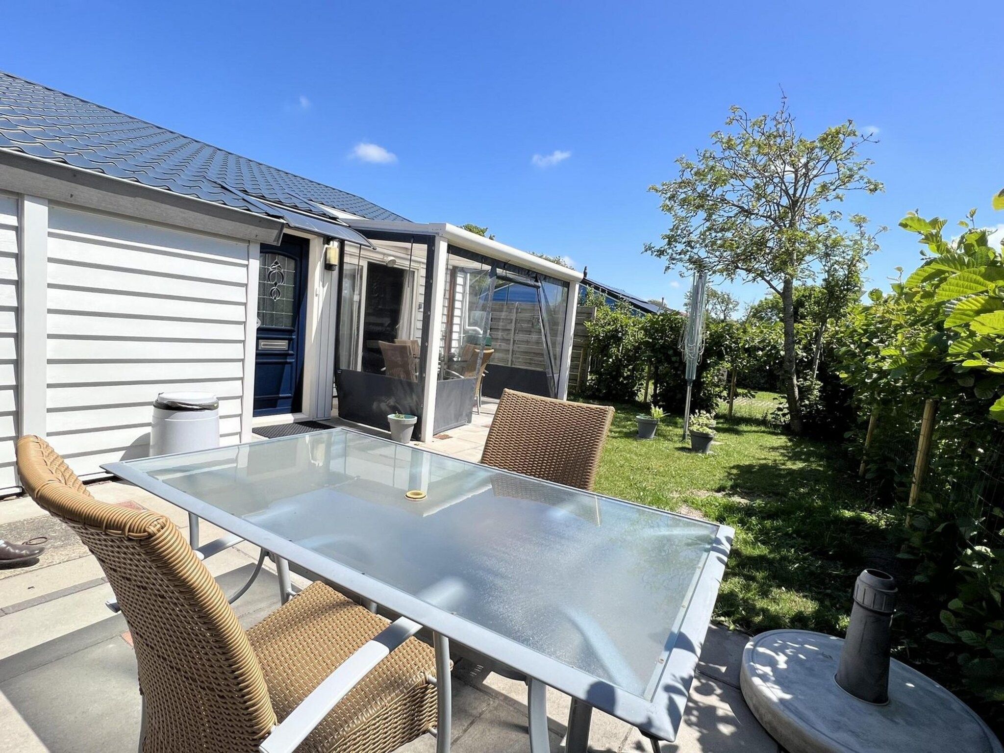 Het terras van Eb en Vloed 58 in Sint Maartenszee