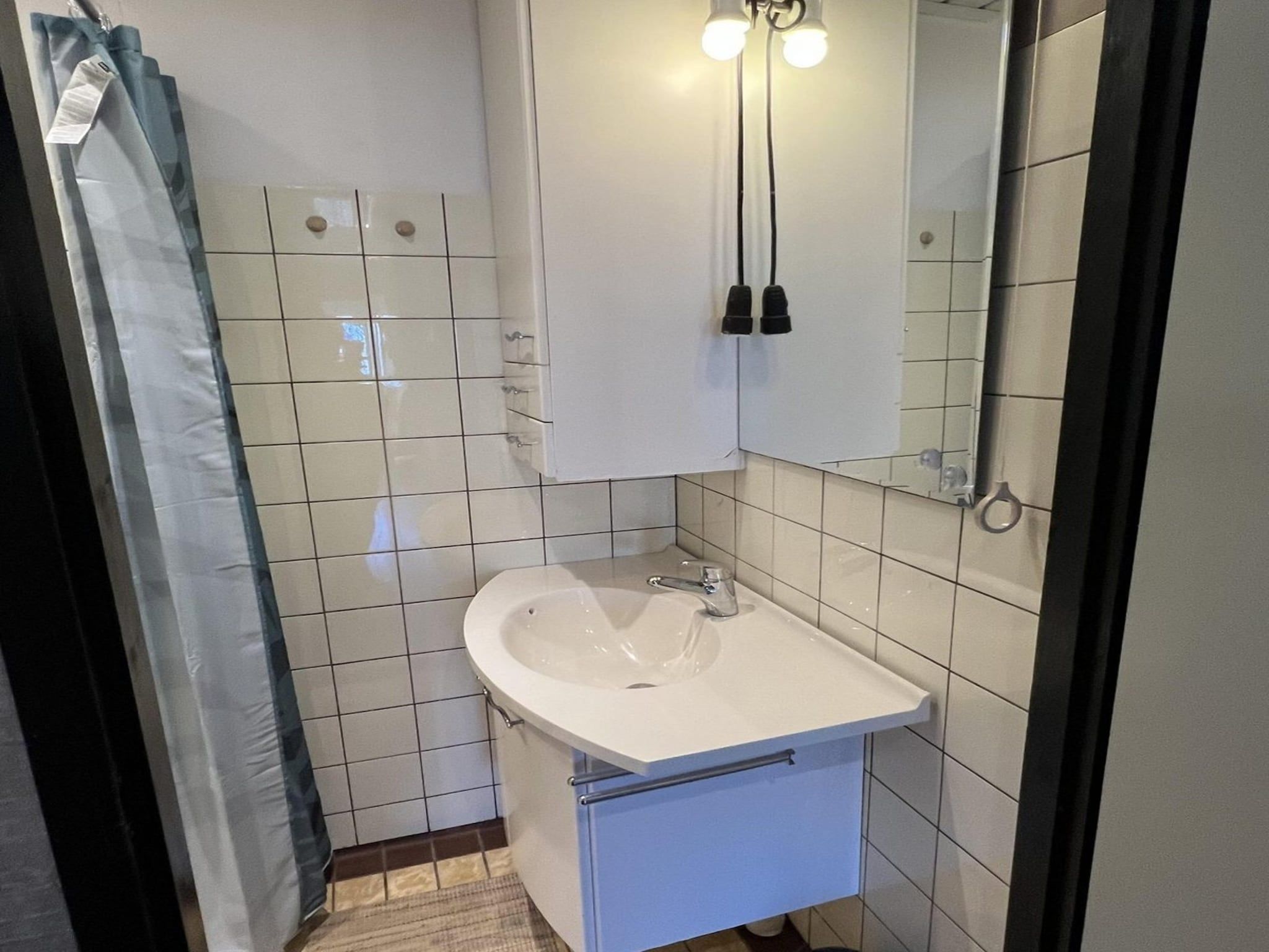 De badkamer van Eb en Vloed 58 in Sint Maartenszee