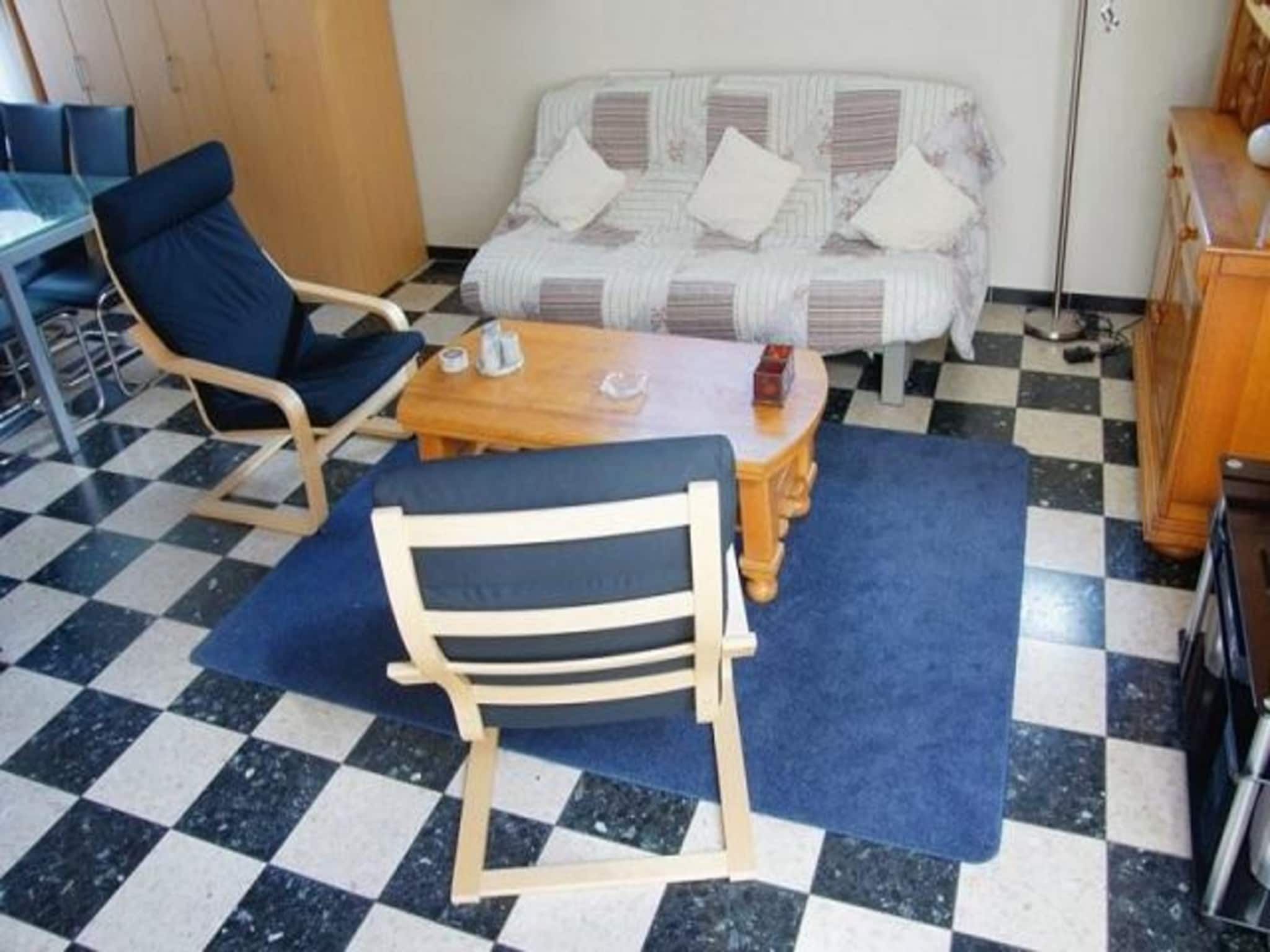 De woonkamer van Eriksstraat 8 in Petten