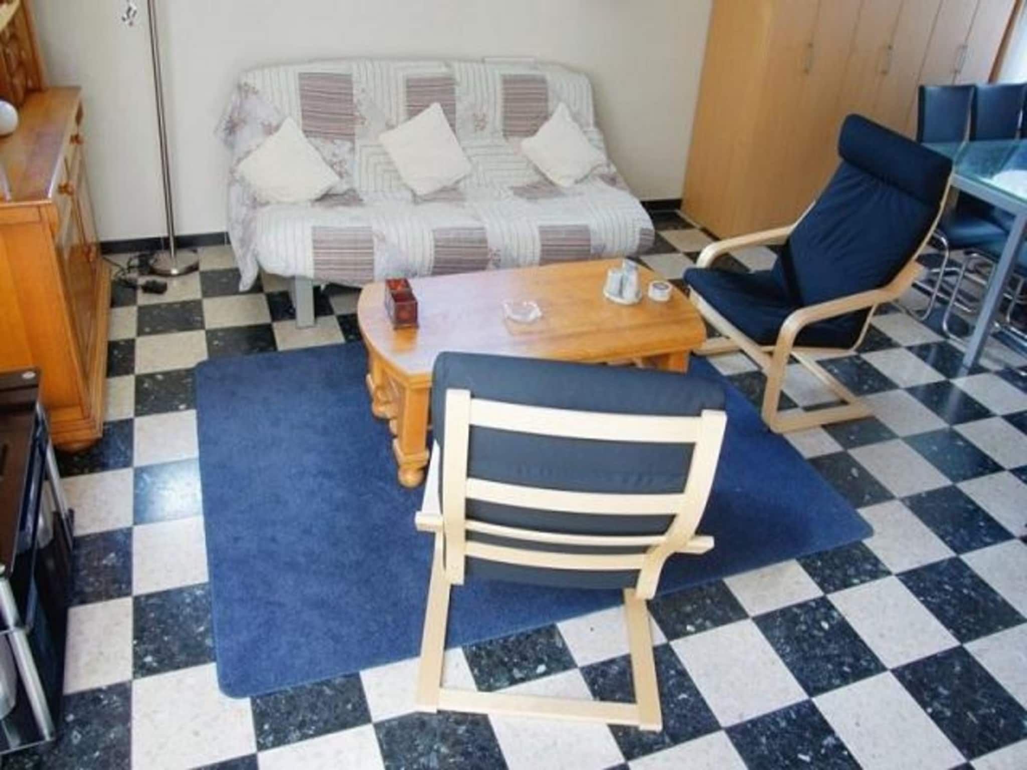 De woonkamer van Eriksstraat 8 in Petten