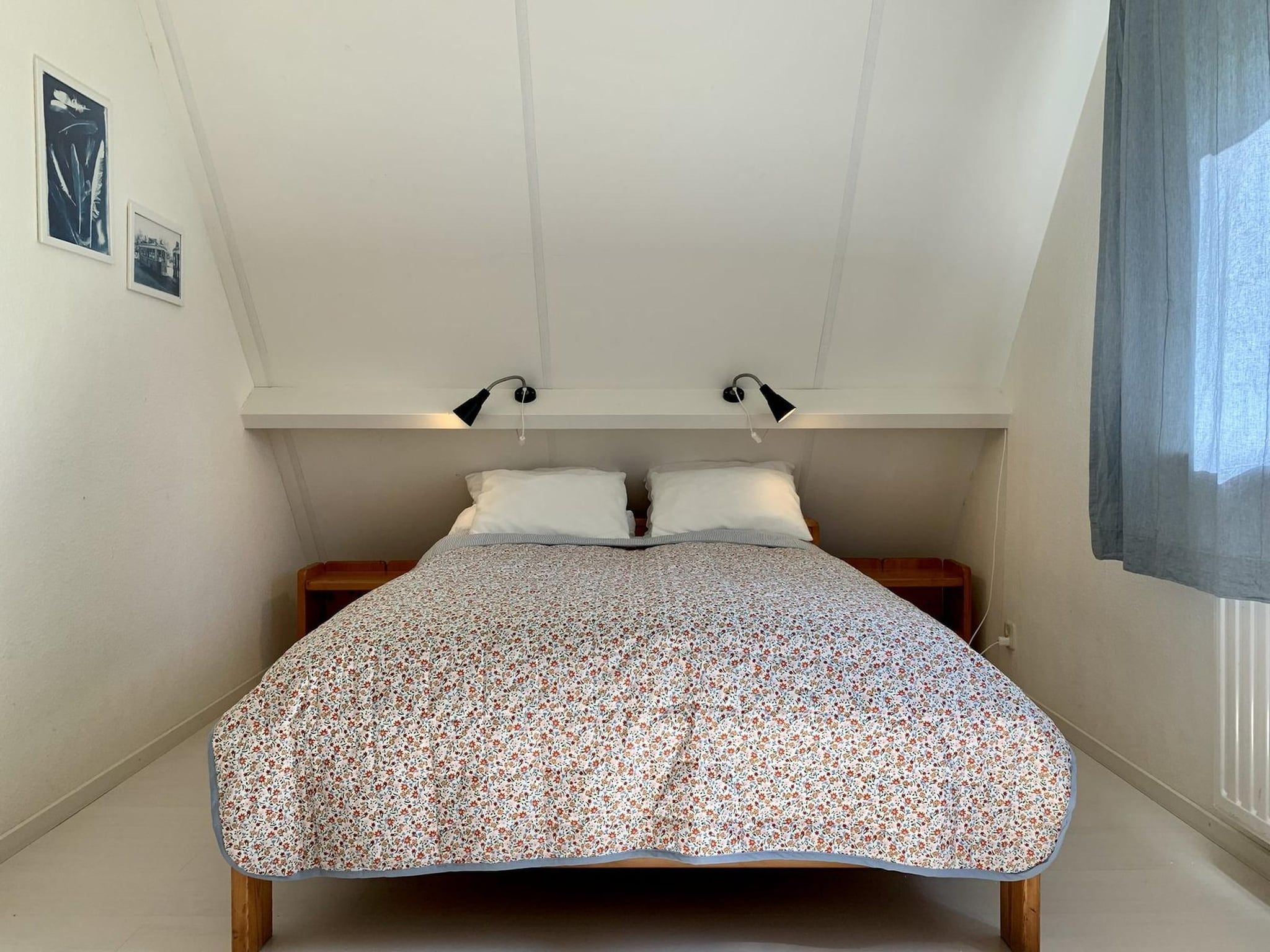 Een slaapkamer van Gudea 5 in Sint Maartensbrug