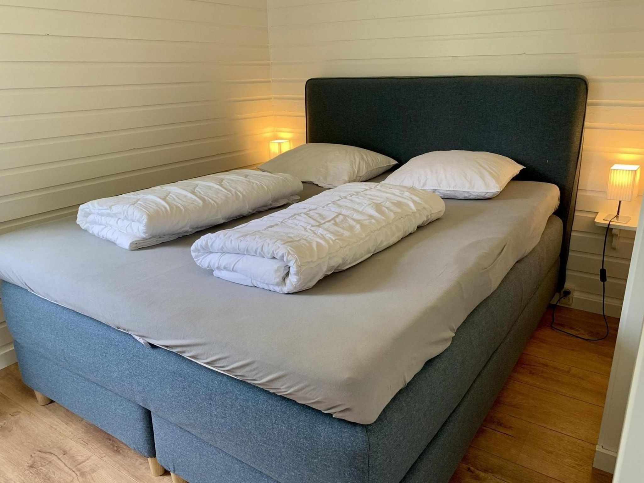 Een slaapkamer van Eureka 34 in Sint Maartensvlotbrug