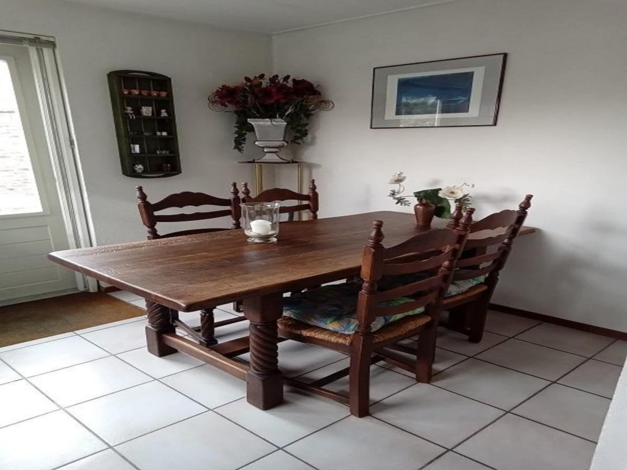 De eetkamer van Singel 62 in Petten