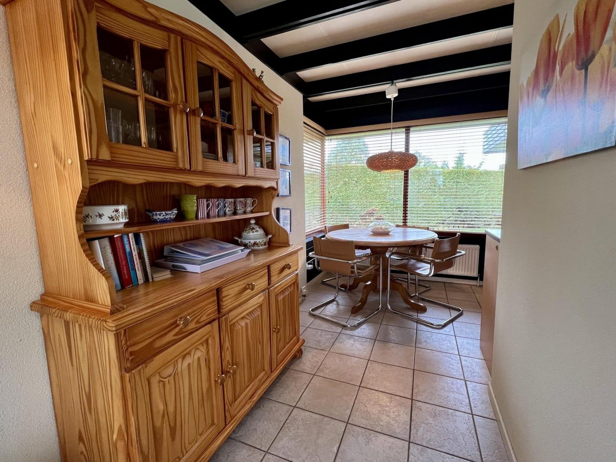 De eetkamer van Wildrijk 96 in Sint Maartenszee