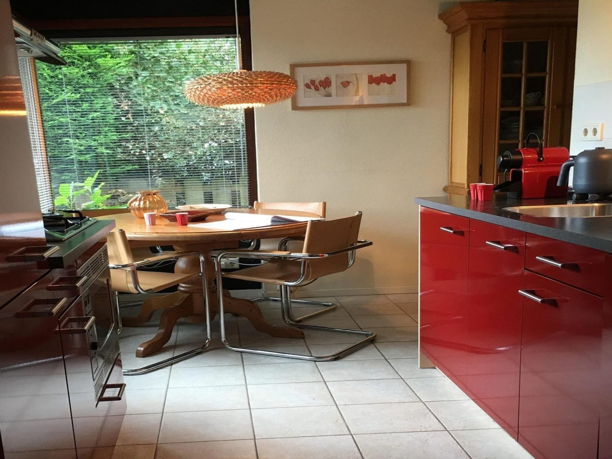 De eetkamer van Wildrijk 96 in Sint Maartenszee