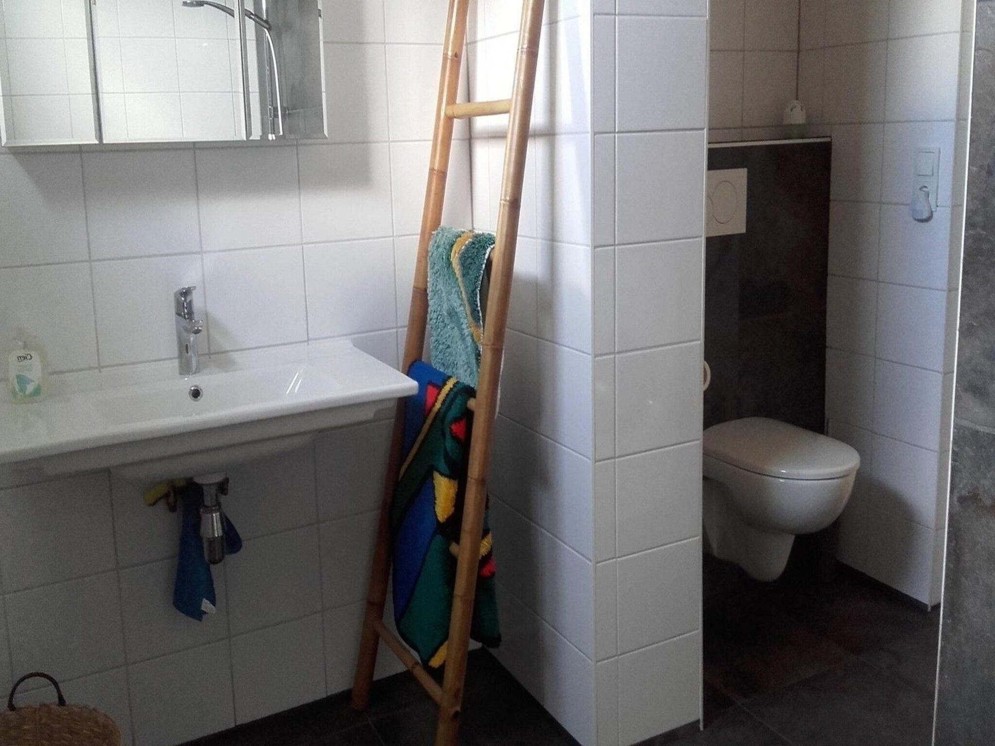 De badkamer van Zeewaard 5 in Sint Maartenszee