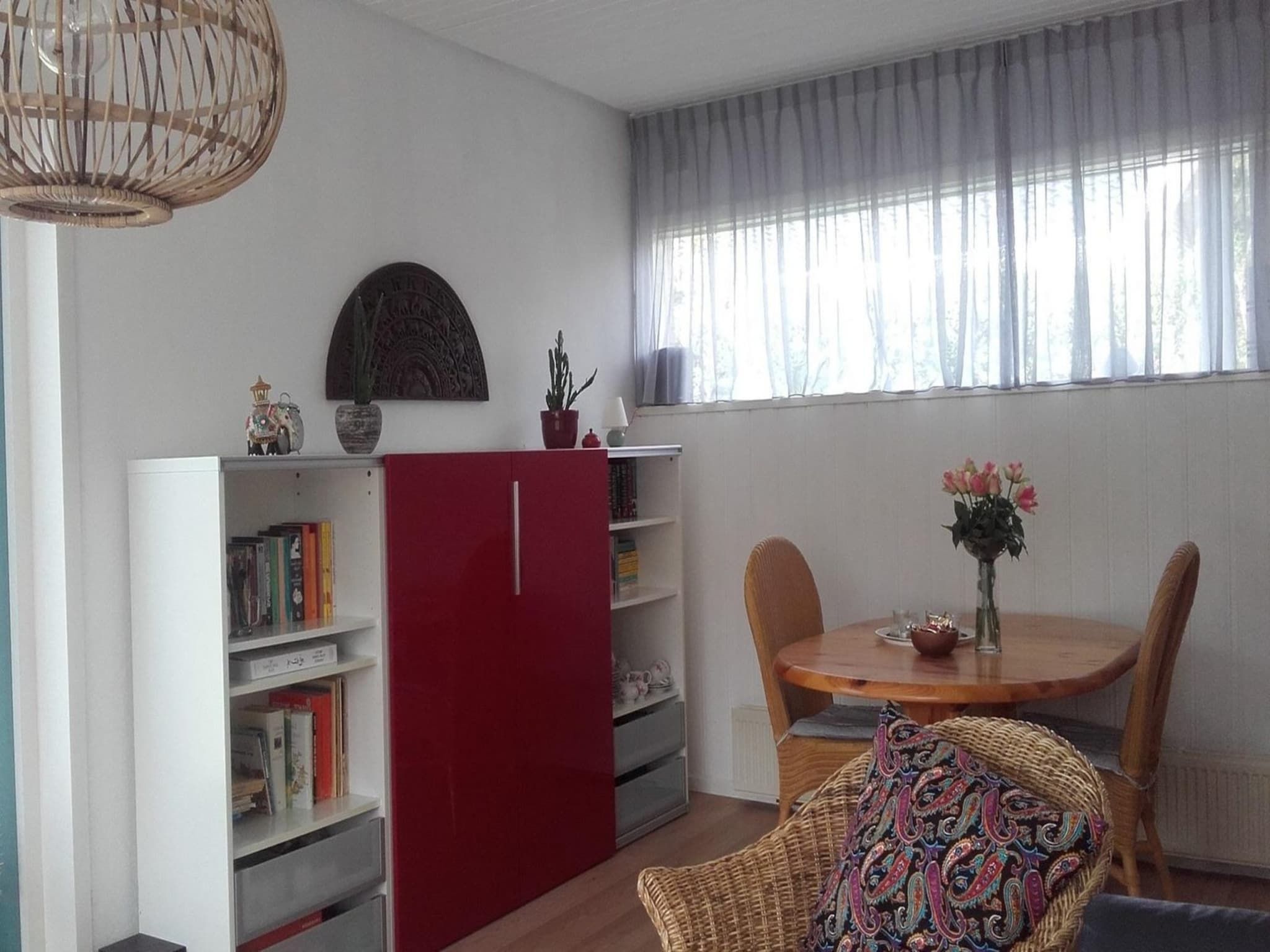 De eetkamer van Zeewaard 5 in Sint Maartenszee