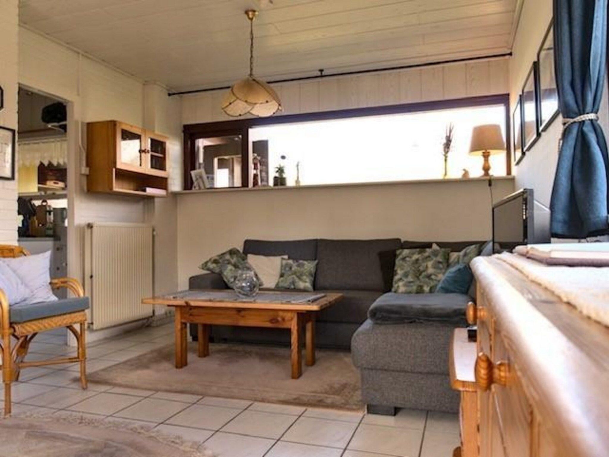 De woonkamer van Zeewaard 15 in Sint Maartenszee