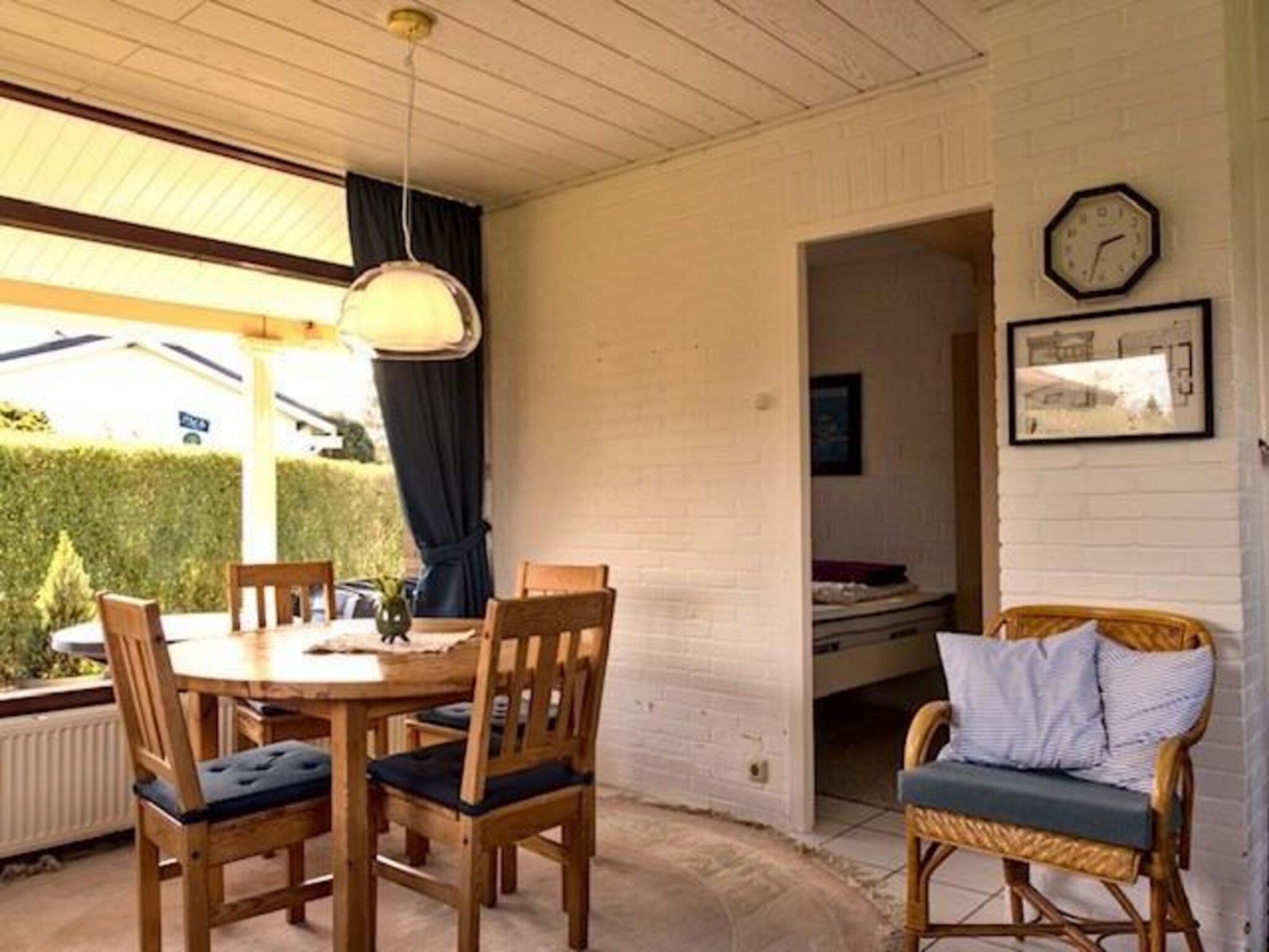 De eetkamer van Zeewaard 15 in Sint Maartenszee