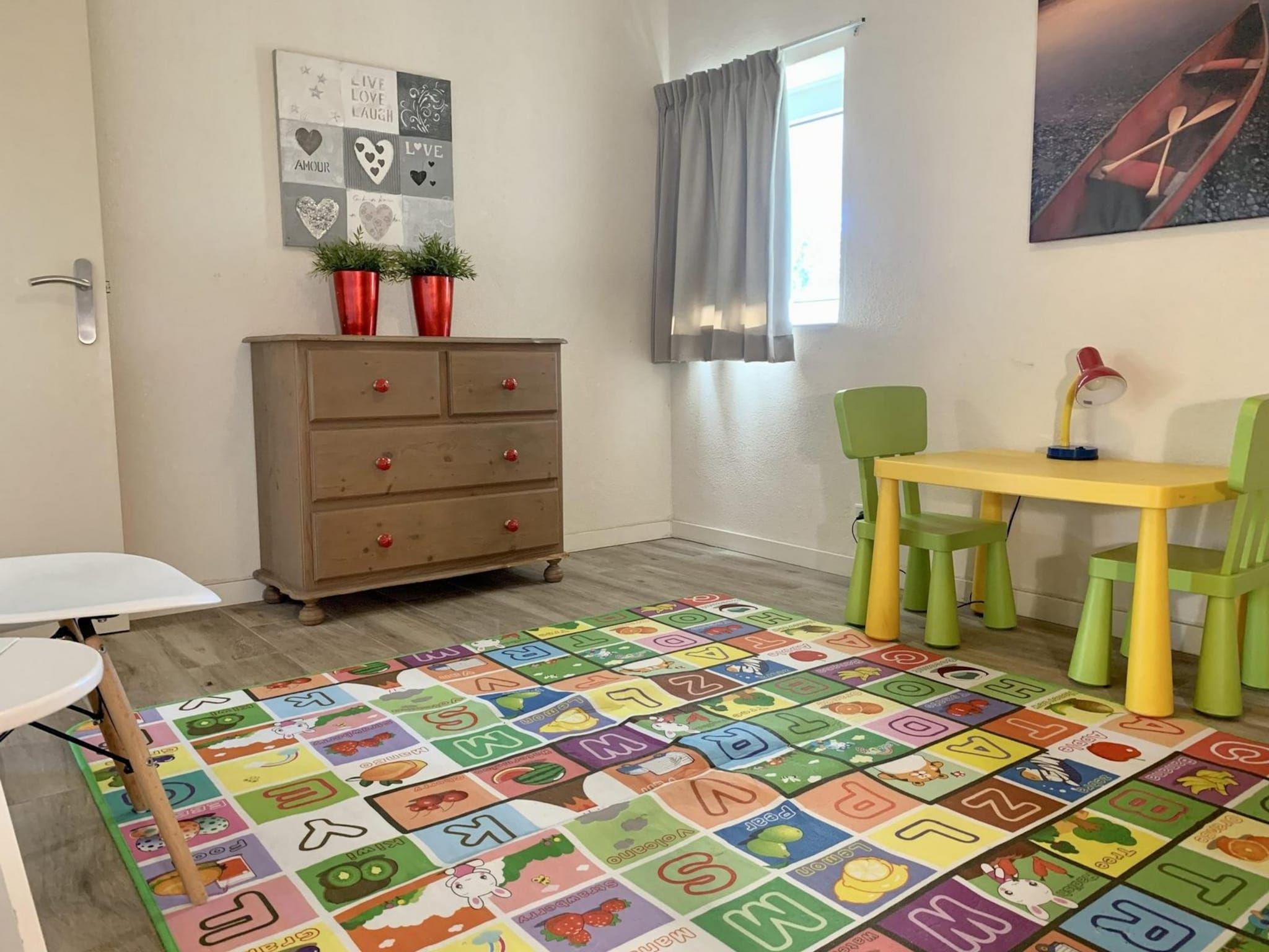 Een slaapkamer van Zeewaard 18 in Sint Maartenszee