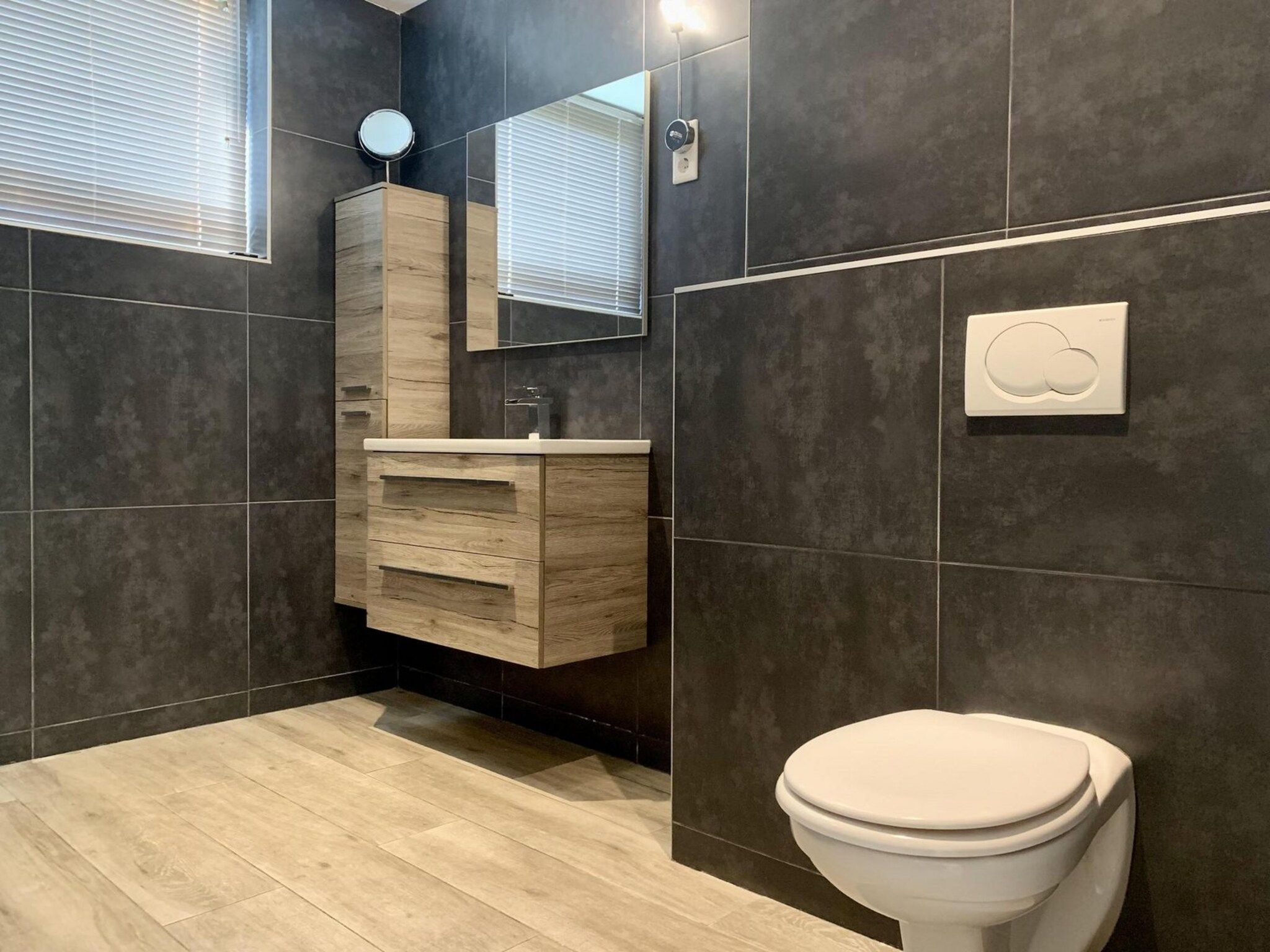 De badkamer van Zeewaard 18 in Sint Maartenszee