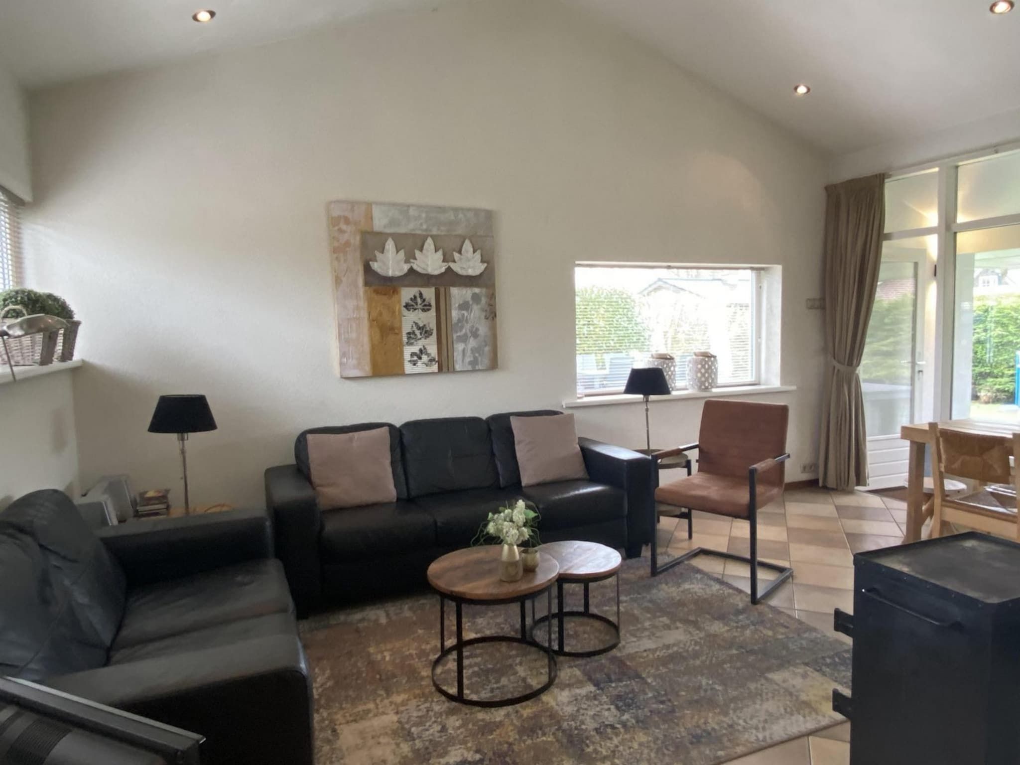 De woonkamer van Zeewaard 37 in Sint Maartenszee