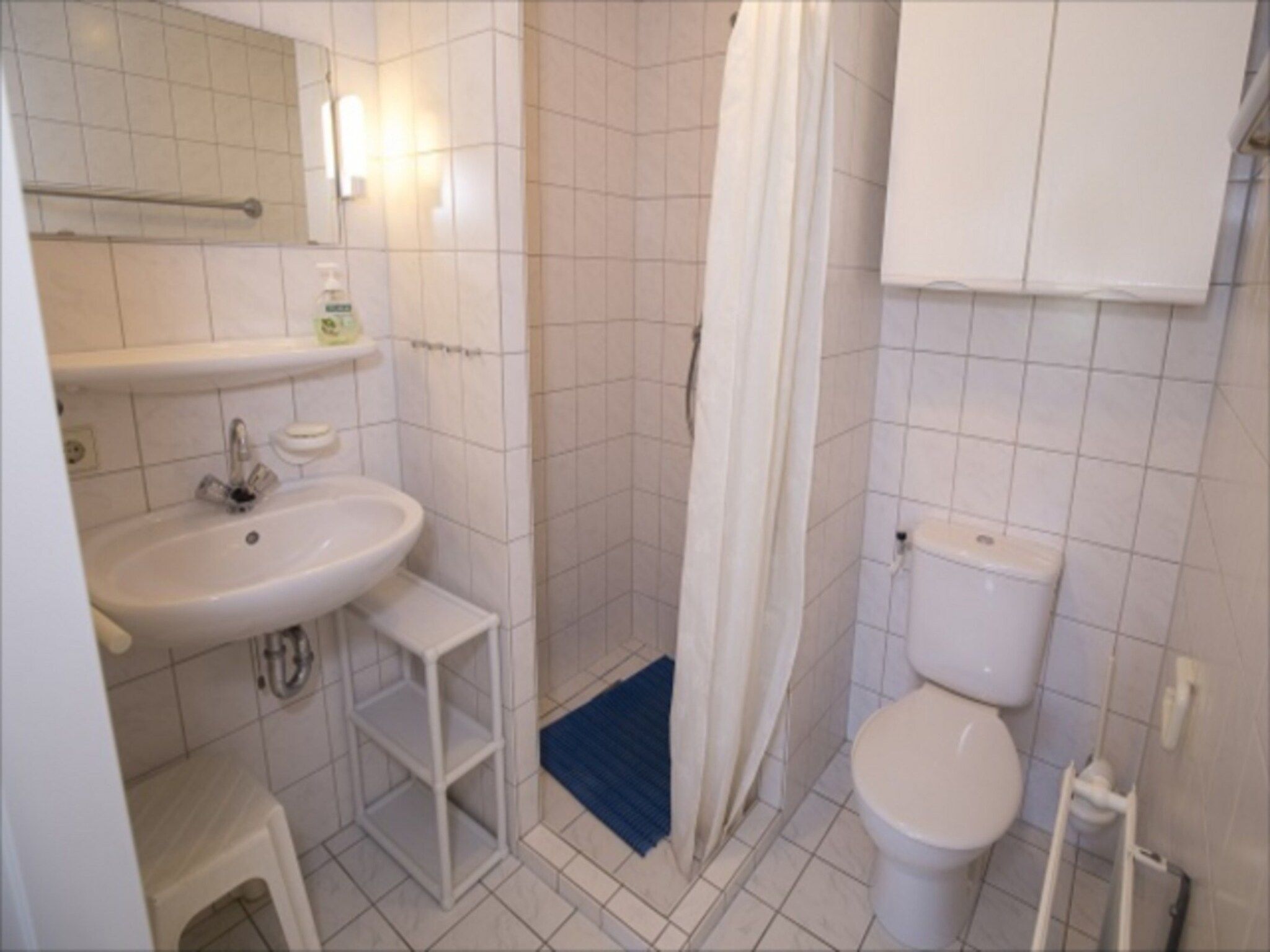 Het terras van Zeeweg 49 in Sint Maartenszee