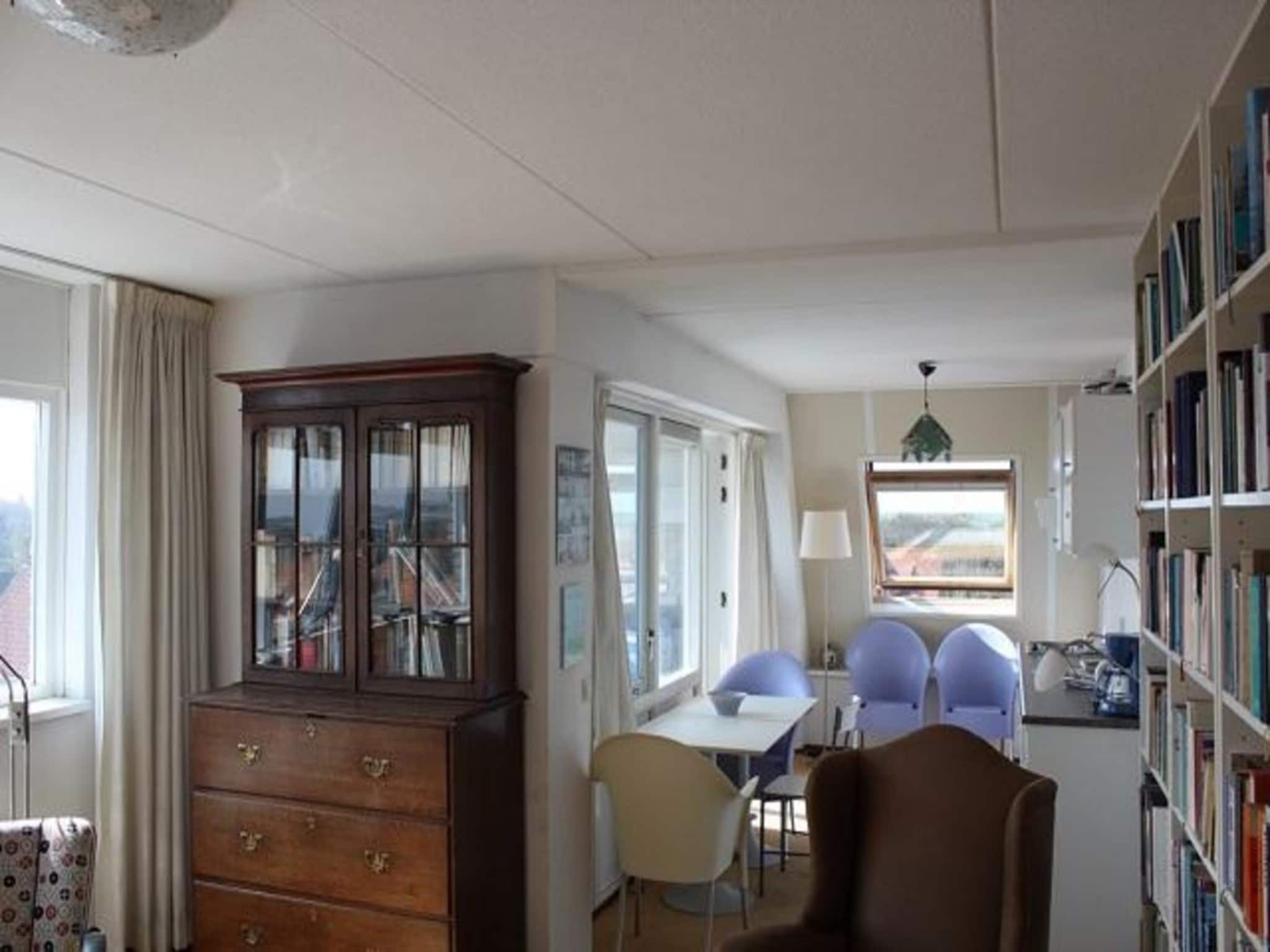 De woonkamer van Beach 15-20 in Petten