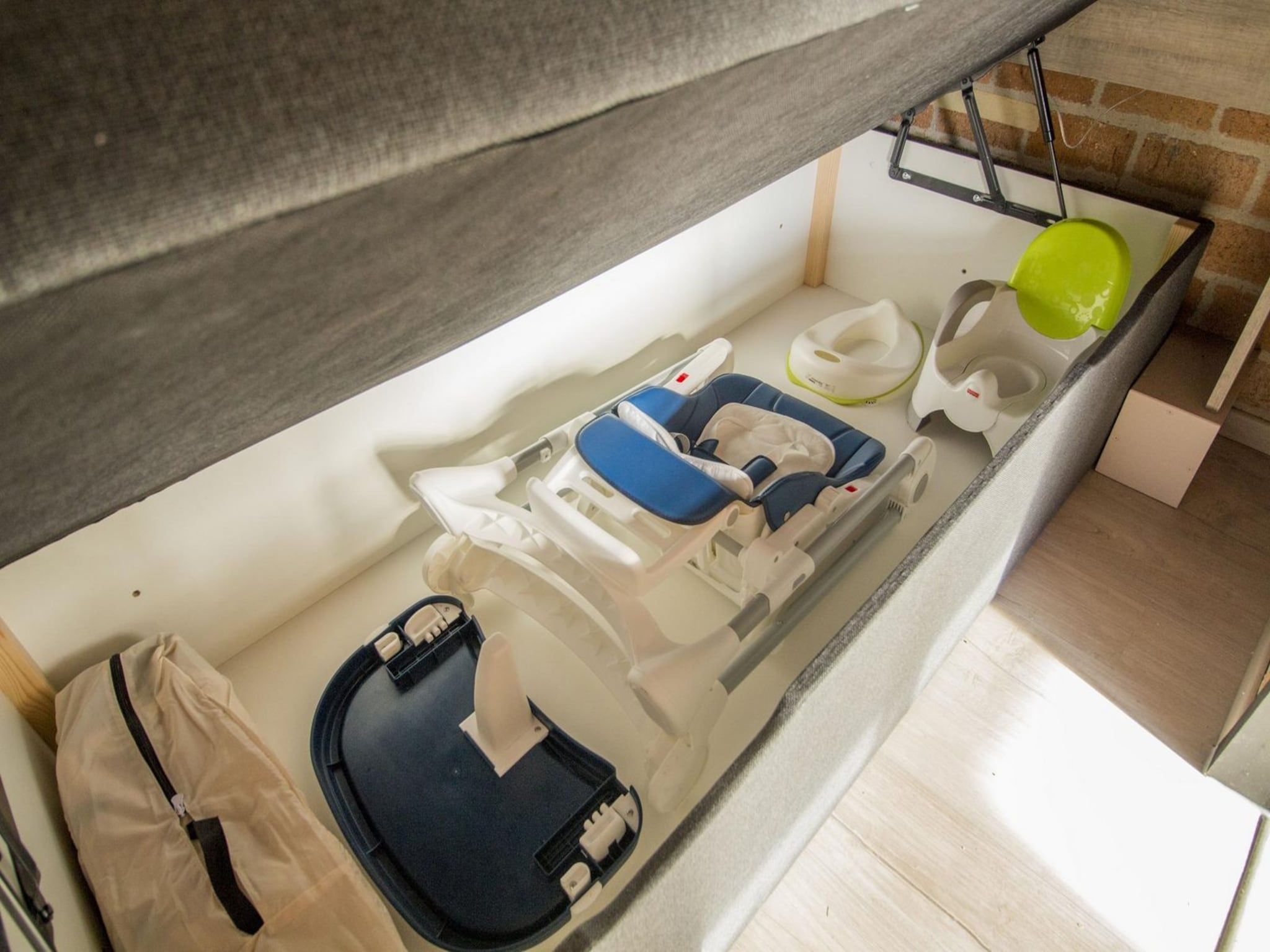 De woonkamer van Boerenslag 28 in Sint Maartenszee